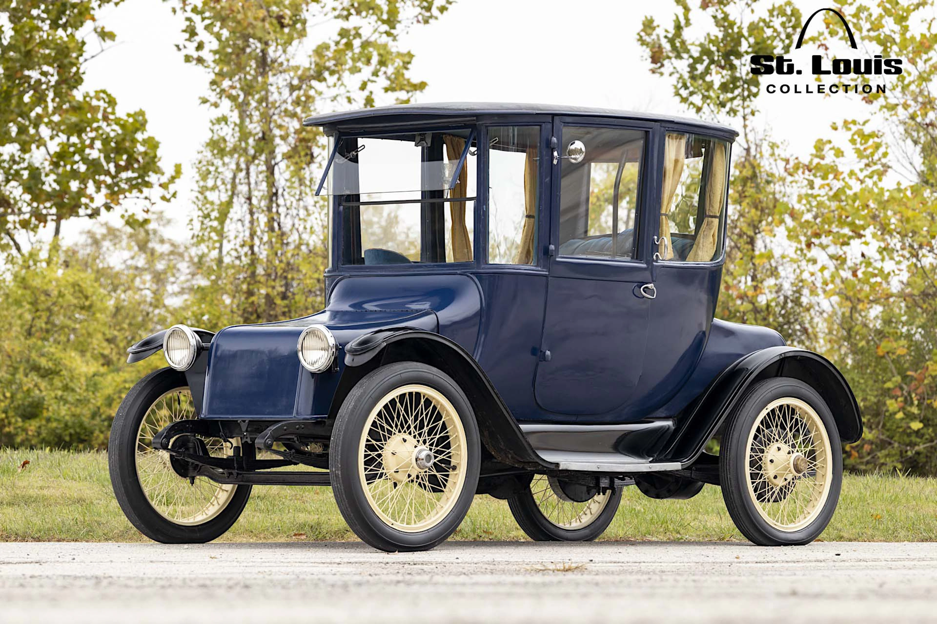 1917 Detroit Electric Model 68 Brougham