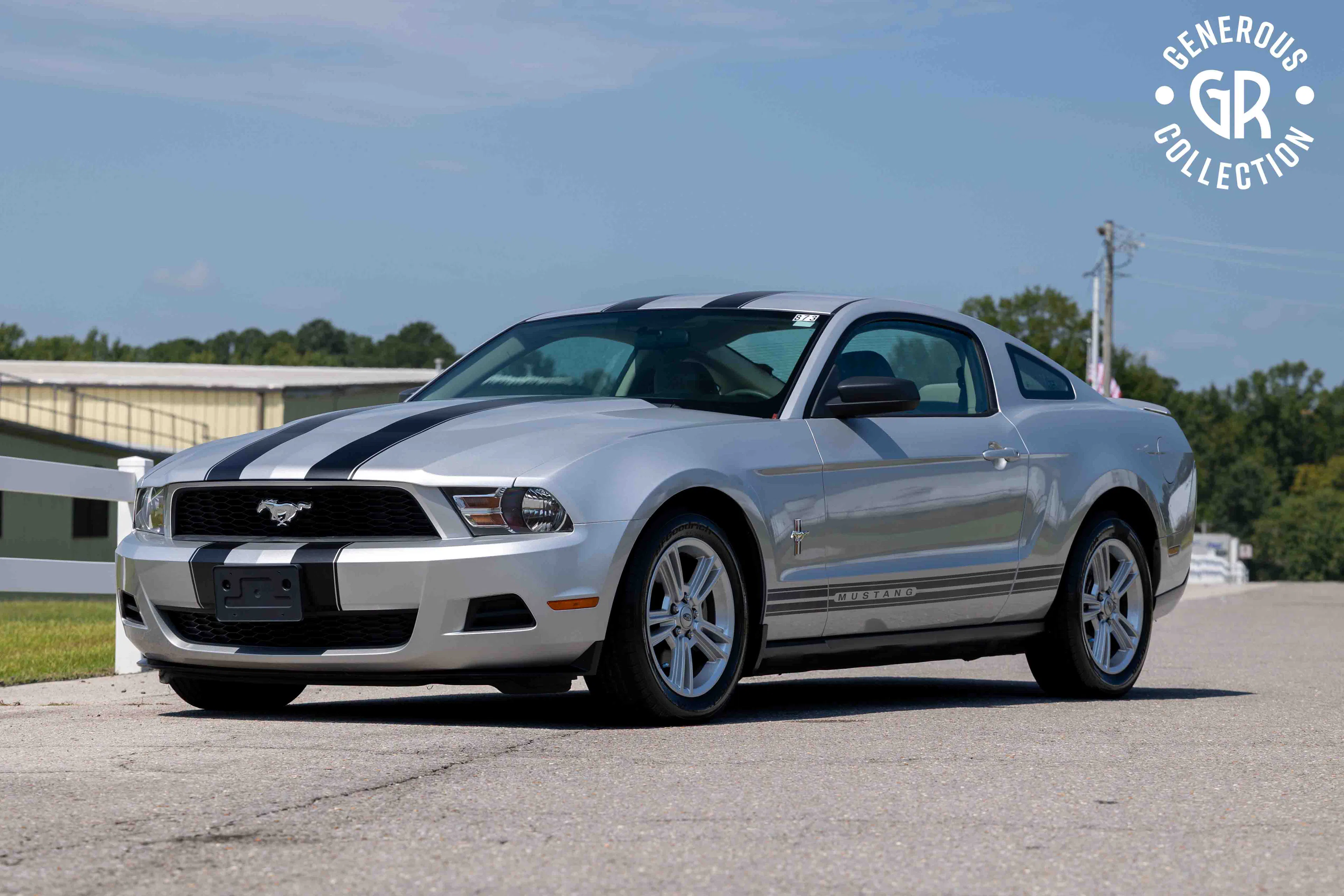 15k-Mile 2010 Ford Mustang Coupe