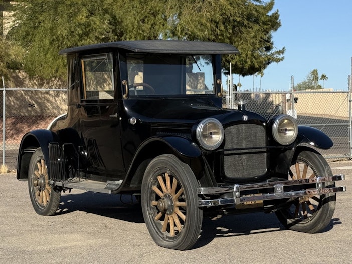 1923 Hupp Motor Car Hupmobile Two-Door Coupe