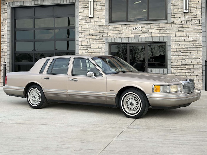 46k-Mile One-Family-Owned 1993 Lincoln Town Car Signature Series