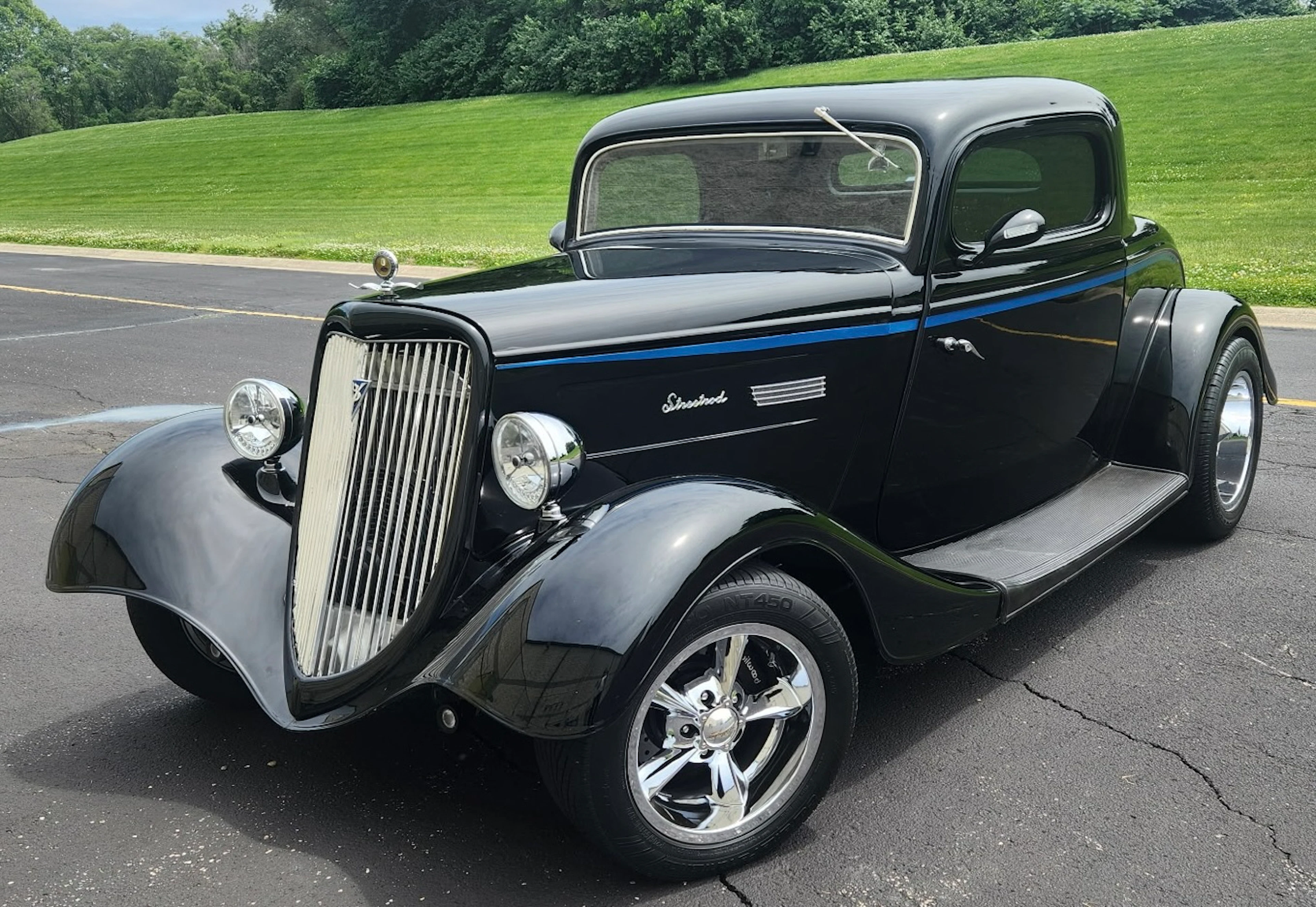 Fuel-injected, 350-Powered ’34 Ford 3-Window Coupe Street Rod
