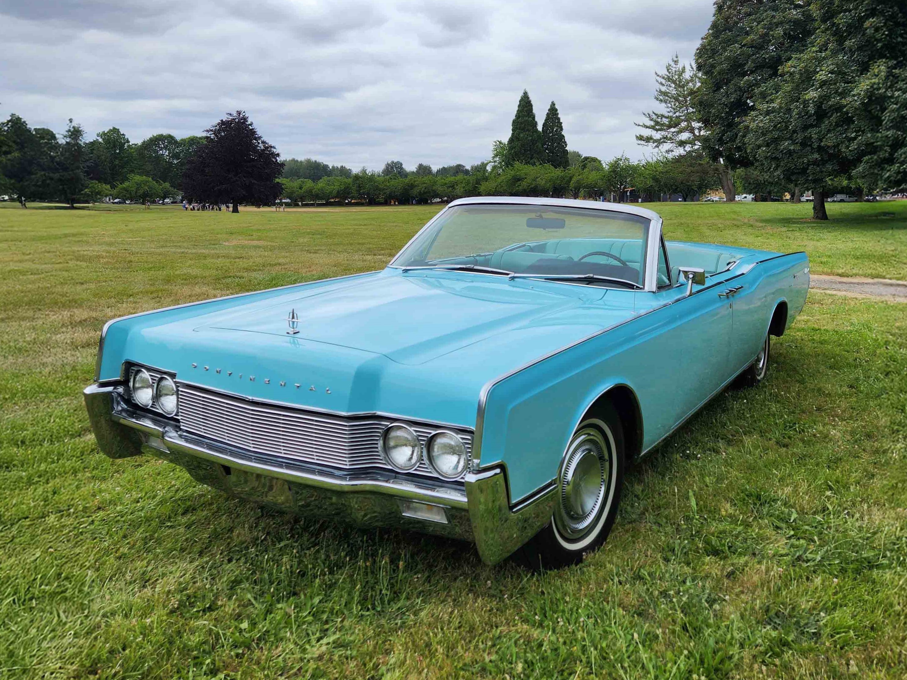 1967 Lincoln Continental Convertible 