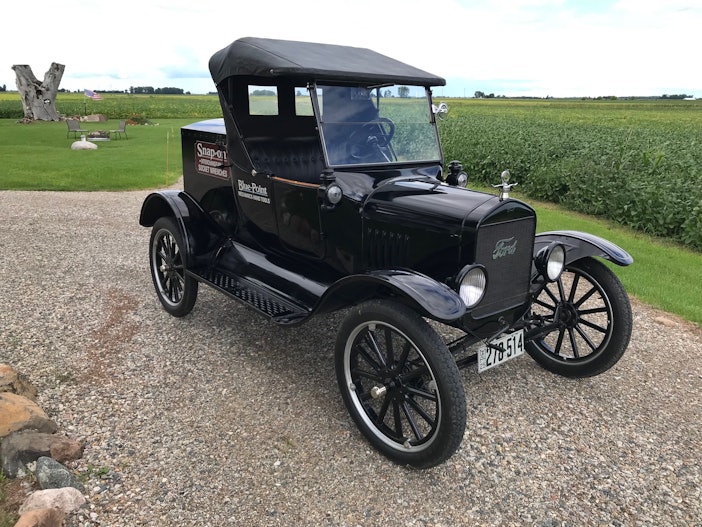 1925 Ford Model T Cargo Truck Re-Creation