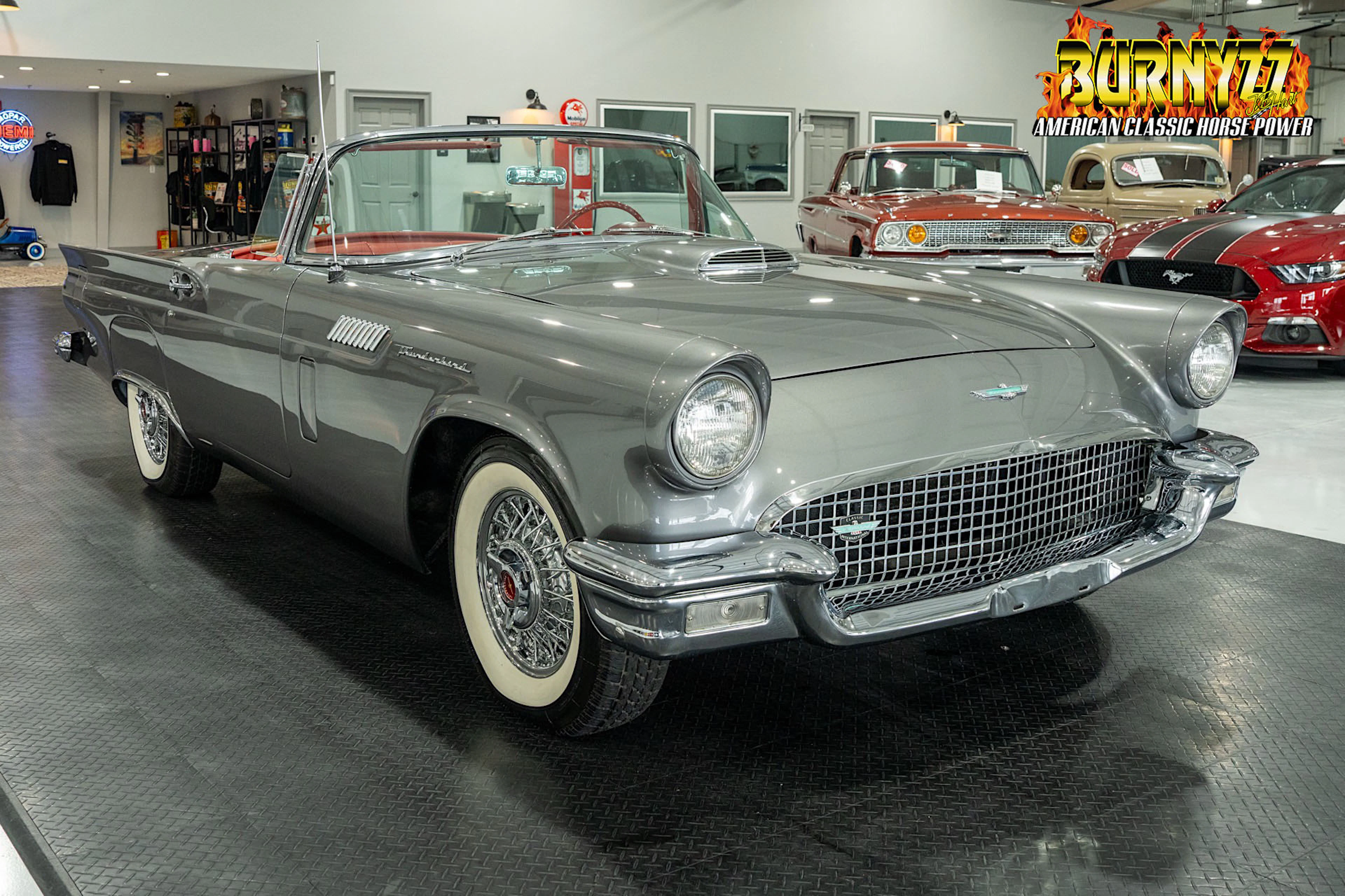 1957 Ford Thunderbird