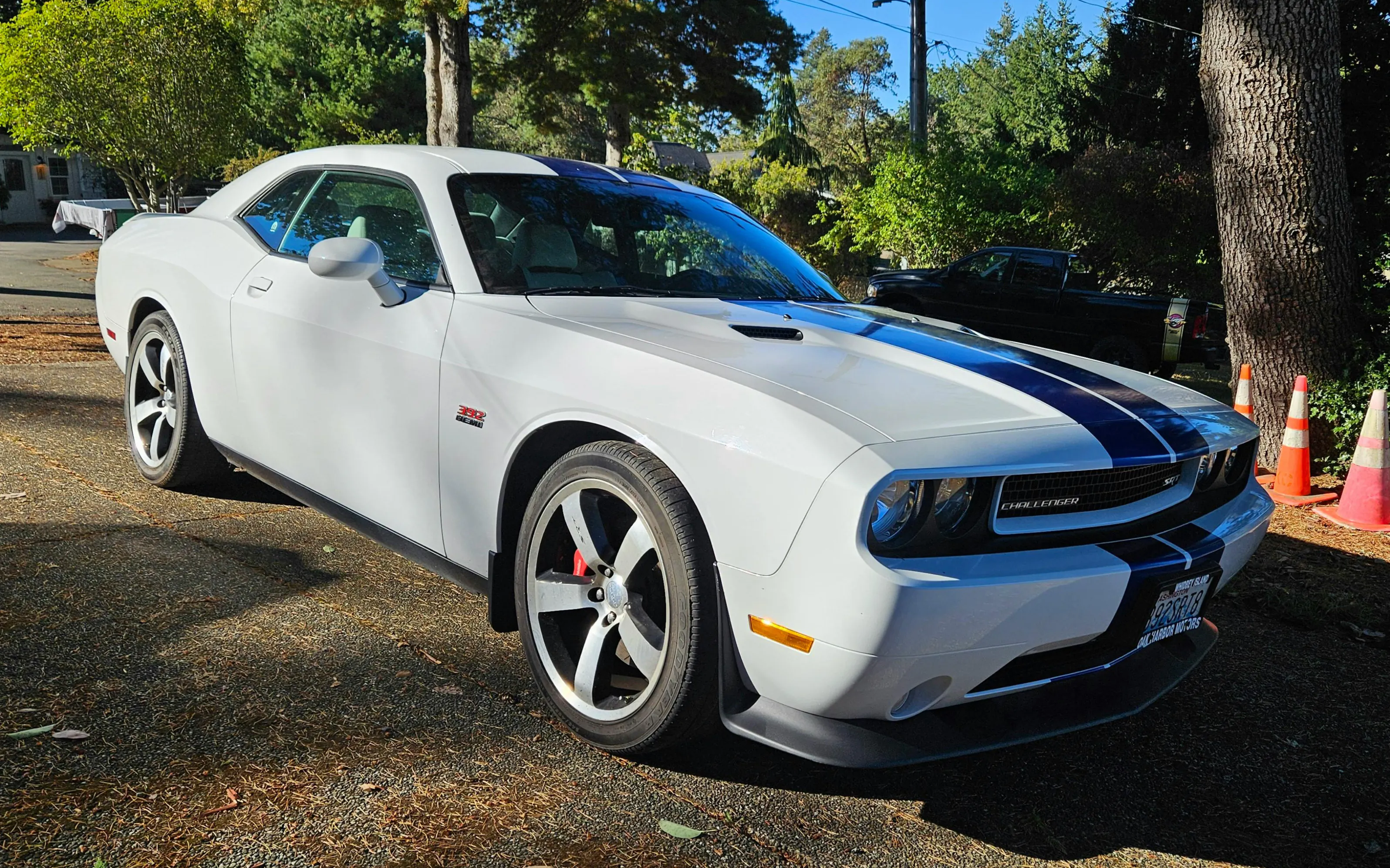 17k-Mile 2011 Dodge Challenger SRT8 392 Inaugural Edition 6-Speed