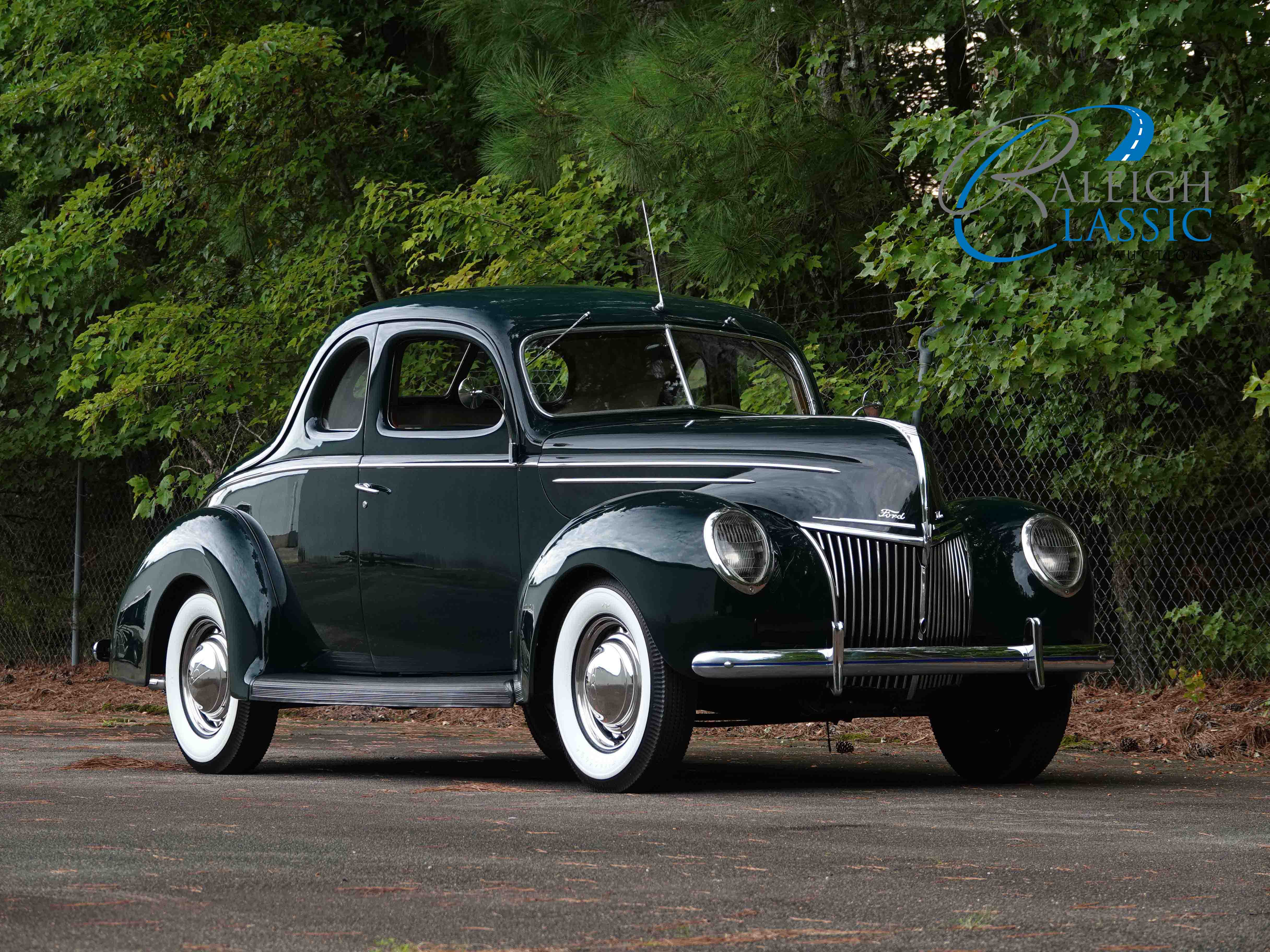 1939 Ford Deluxe Coupe