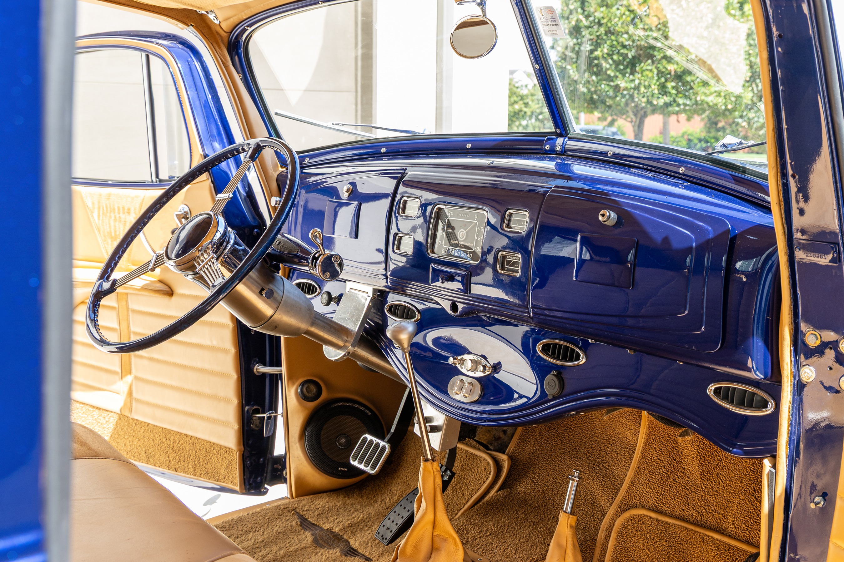 088Interior1937HudsonSuperTerraplane