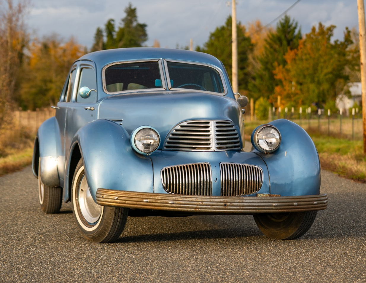 65-Years-Family-Owned 1940 Graham Hollywood Project