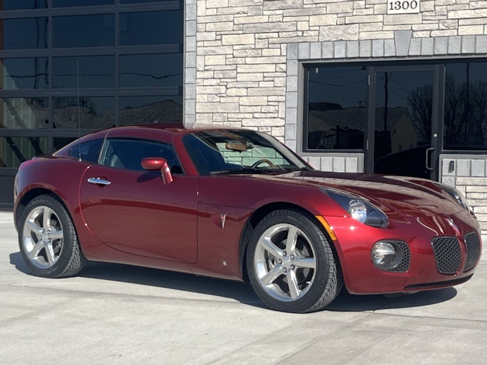 2009 Pontiac Solstice GXP Coupe Five-Speed