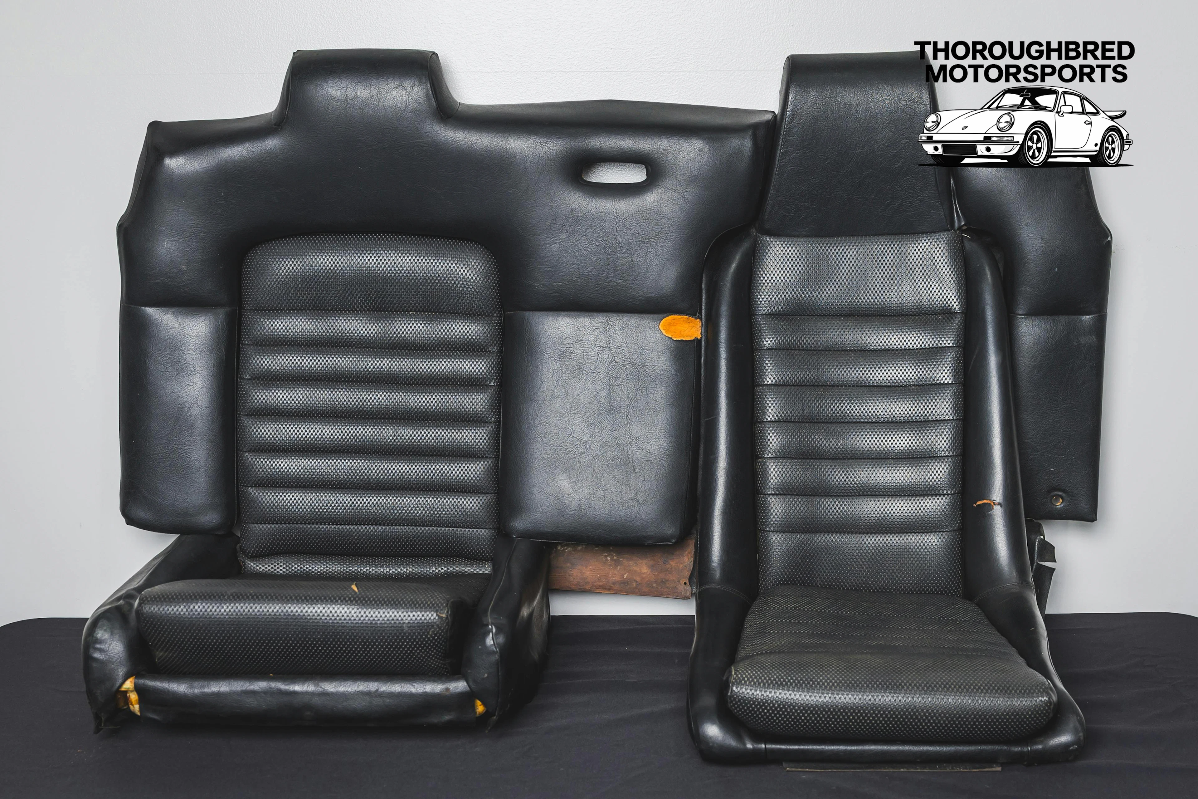 914/6 Early Sport Seats (Lot 39)