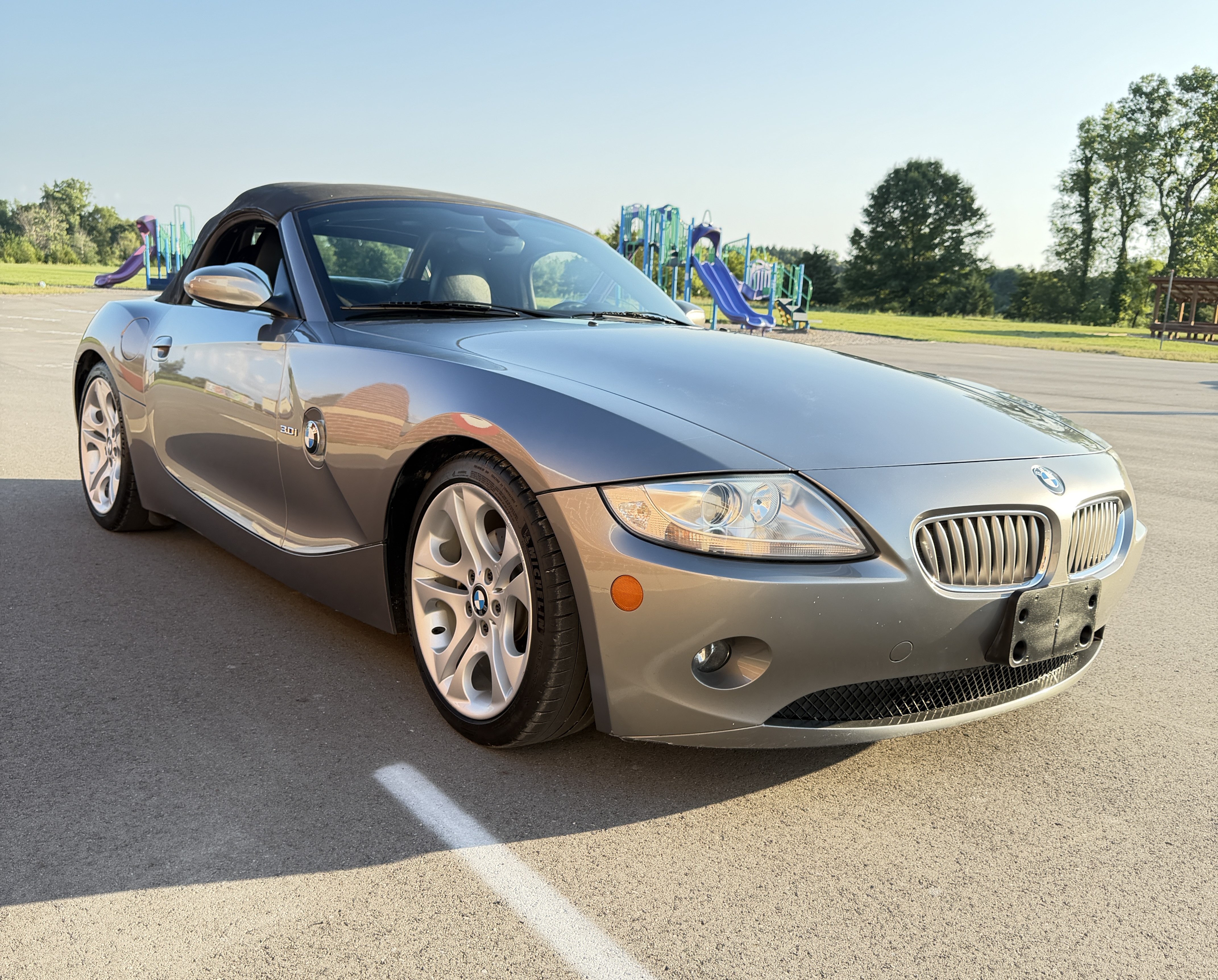 2005 BMW Z4 Roadster 3.0i 6-Speed