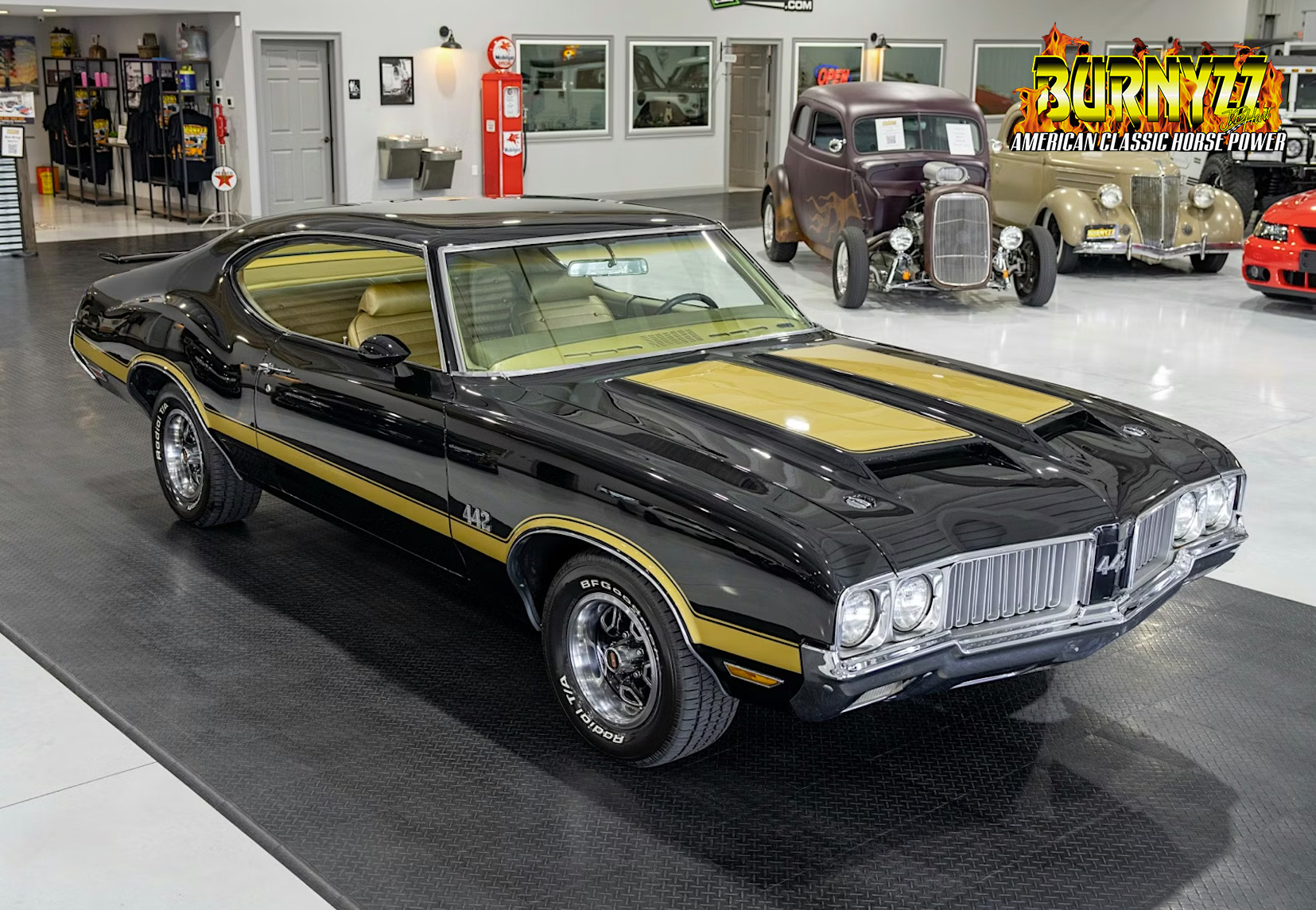 1970 Oldsmobile 442 Holiday Coupe 3-Speed
