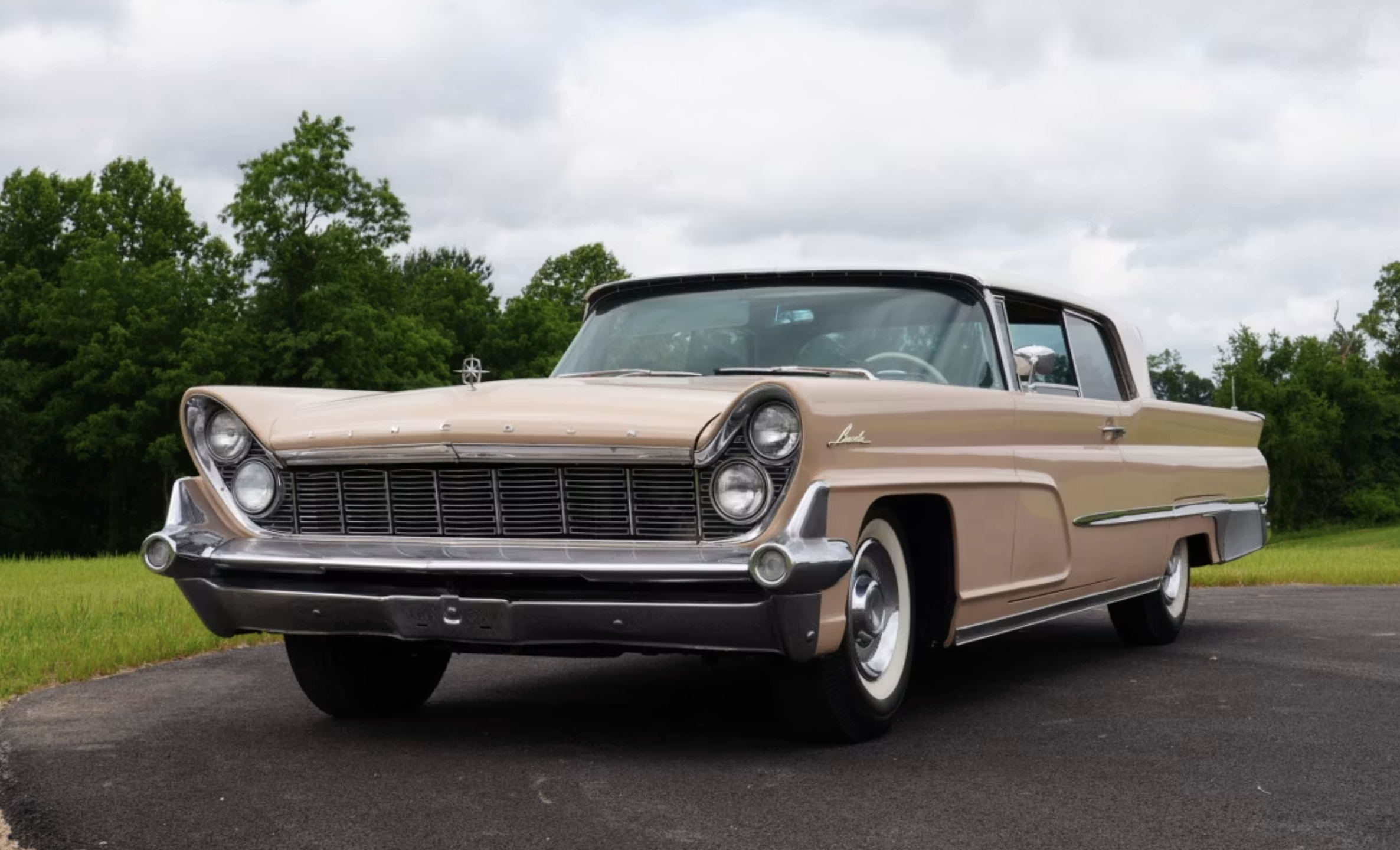 1959 Lincoln Capri 2-Door Hardtop Coupe 