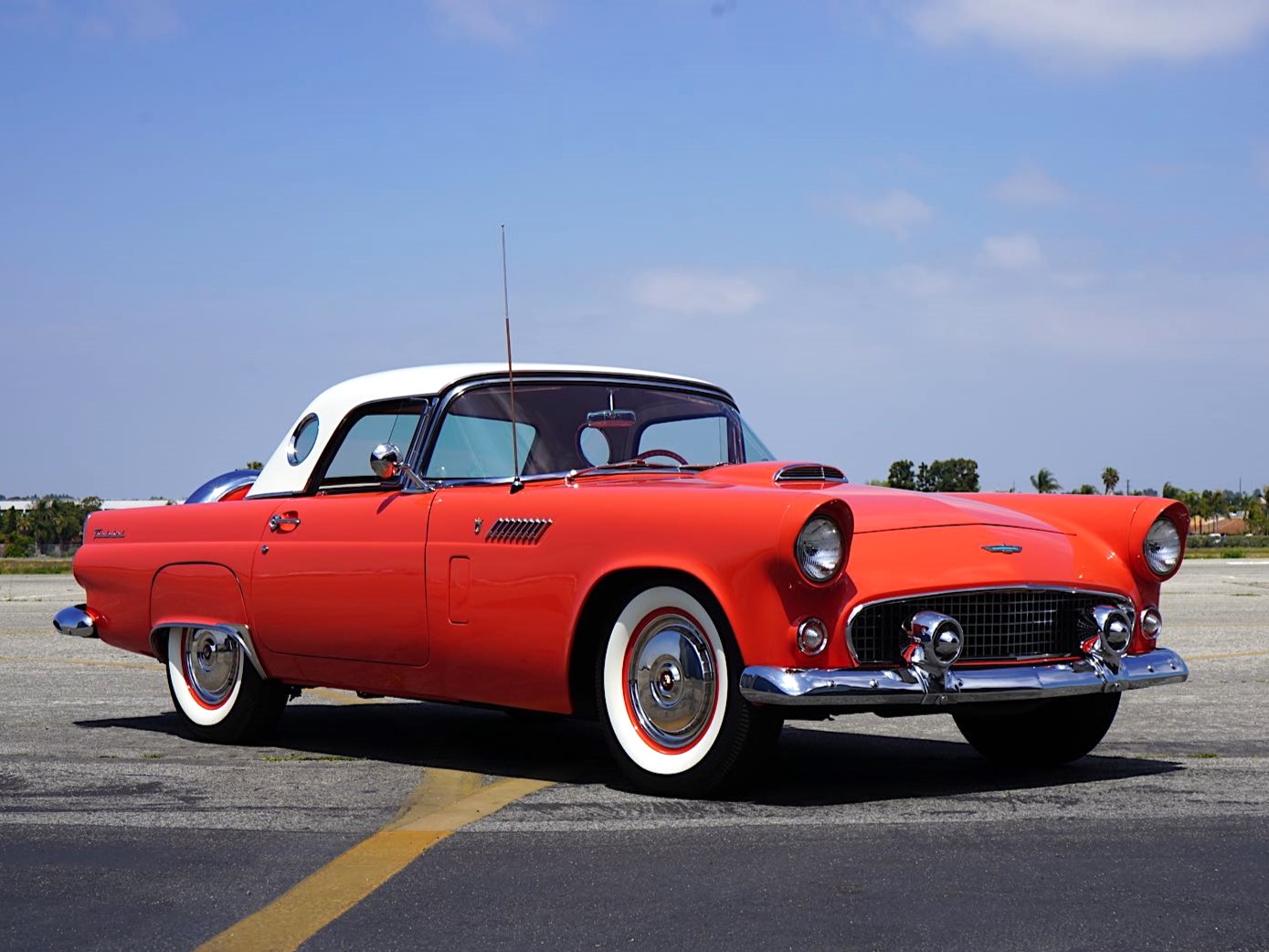 1956 Ford Thunderbird