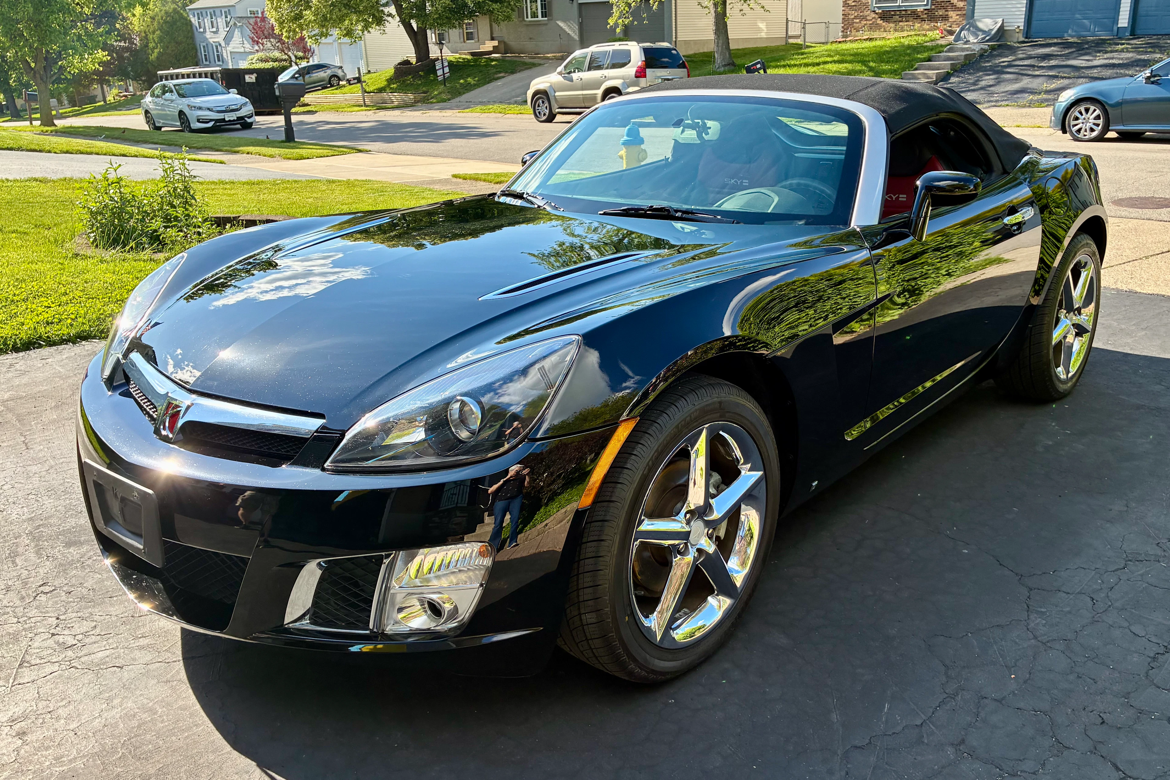 19k-Mile 2007 Saturn Sky Red Line 5-Speed