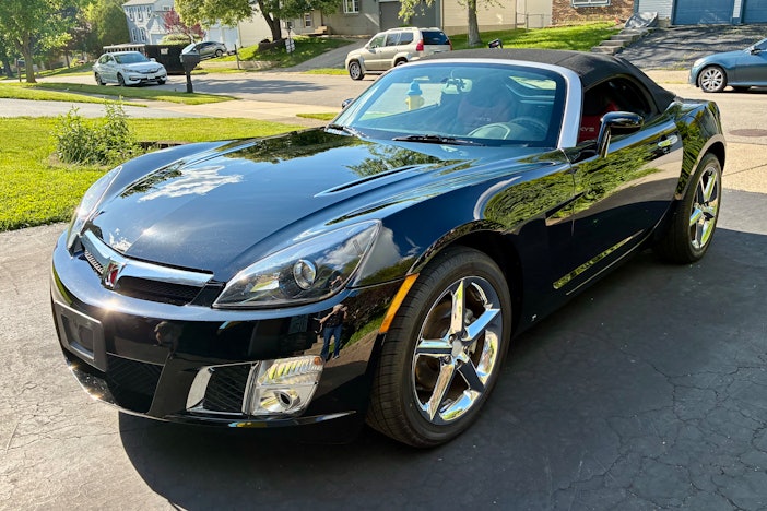 19k-Mile 2007 Saturn Sky Red Line 5-Speed
