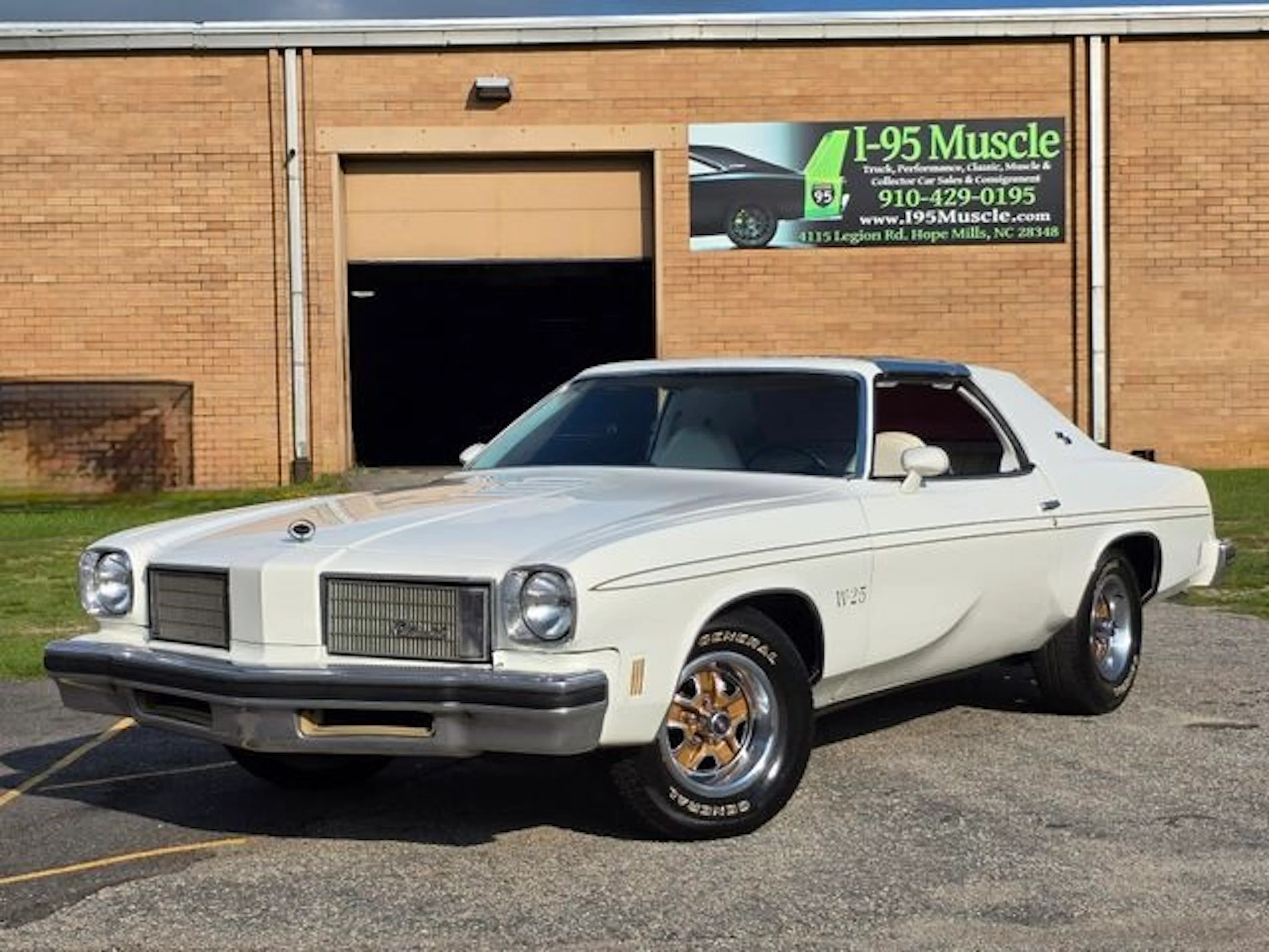 1975 Oldsmobile Cutlass Hurst/Olds W-25