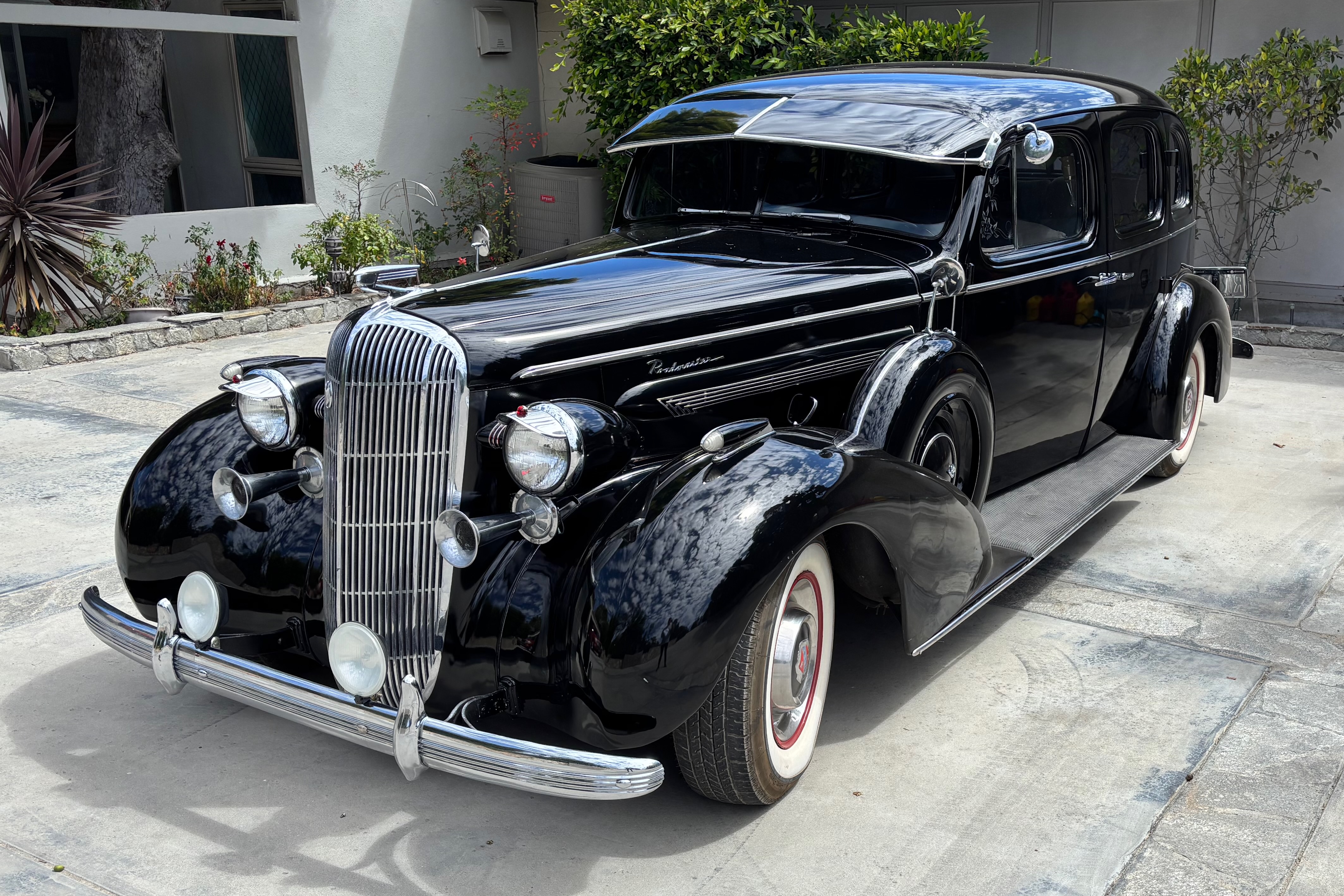 302-Powered 1936 Buick Series 80 Roadmaster Sedan