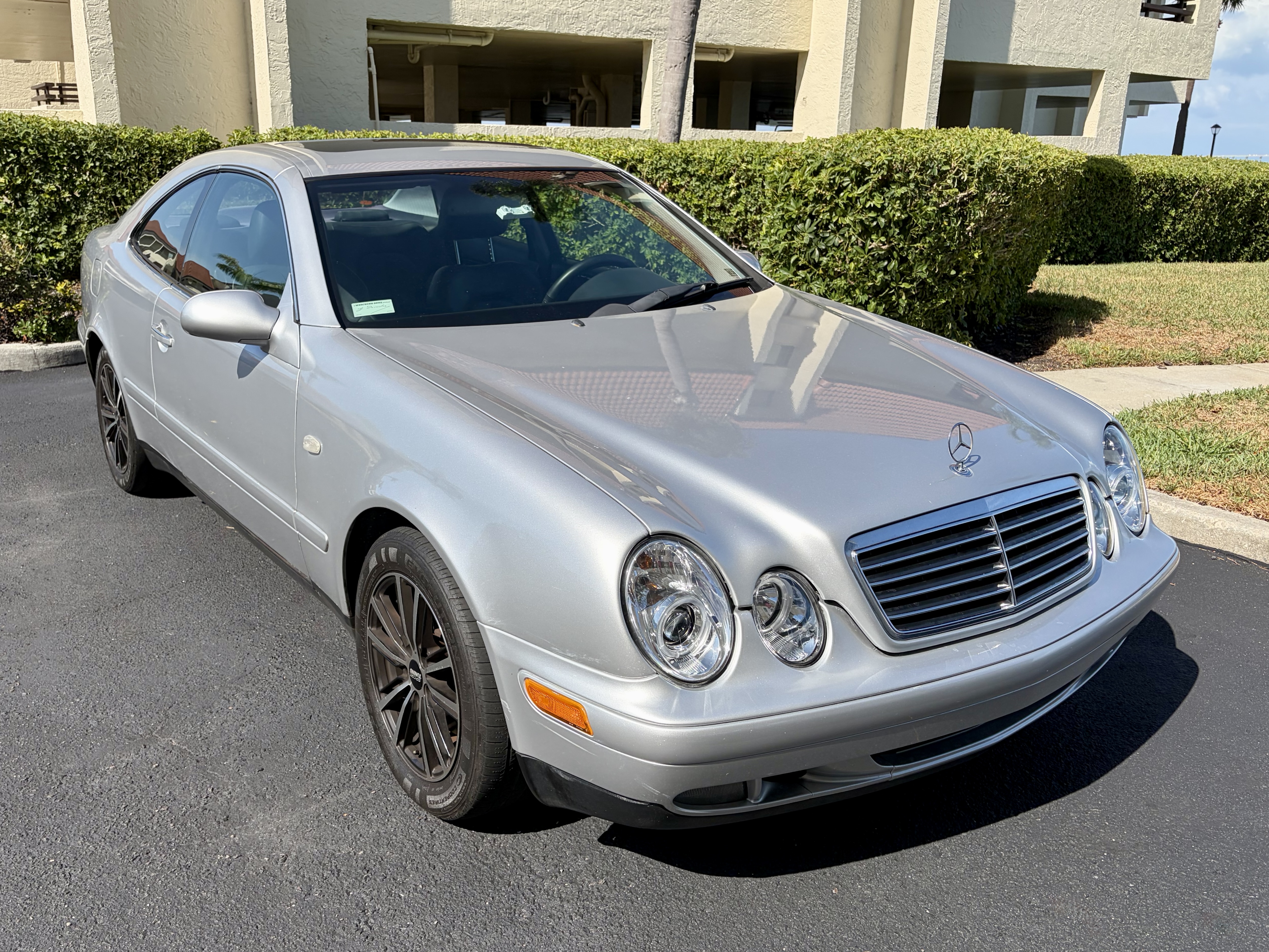 1998 Mercedes-Benz CLK320 Coupe
