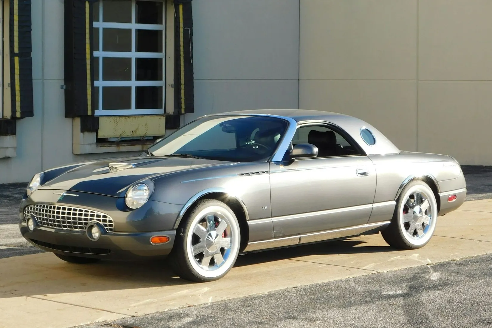 31k-Mile 2003 Ford Thunderbird Premium