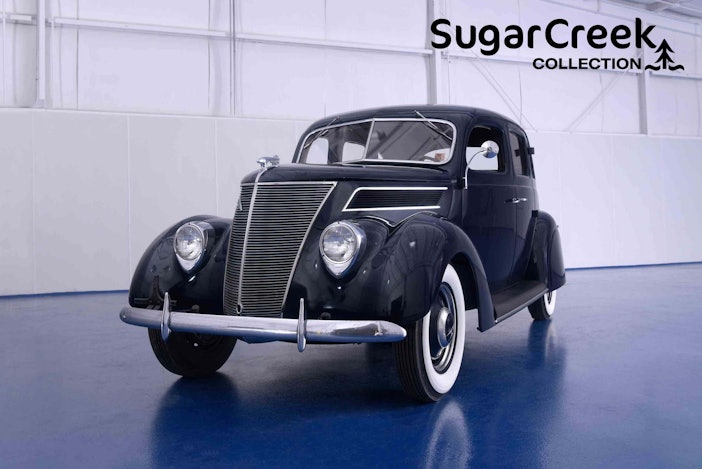 1937 Ford Model 78 De Luxe Fordor