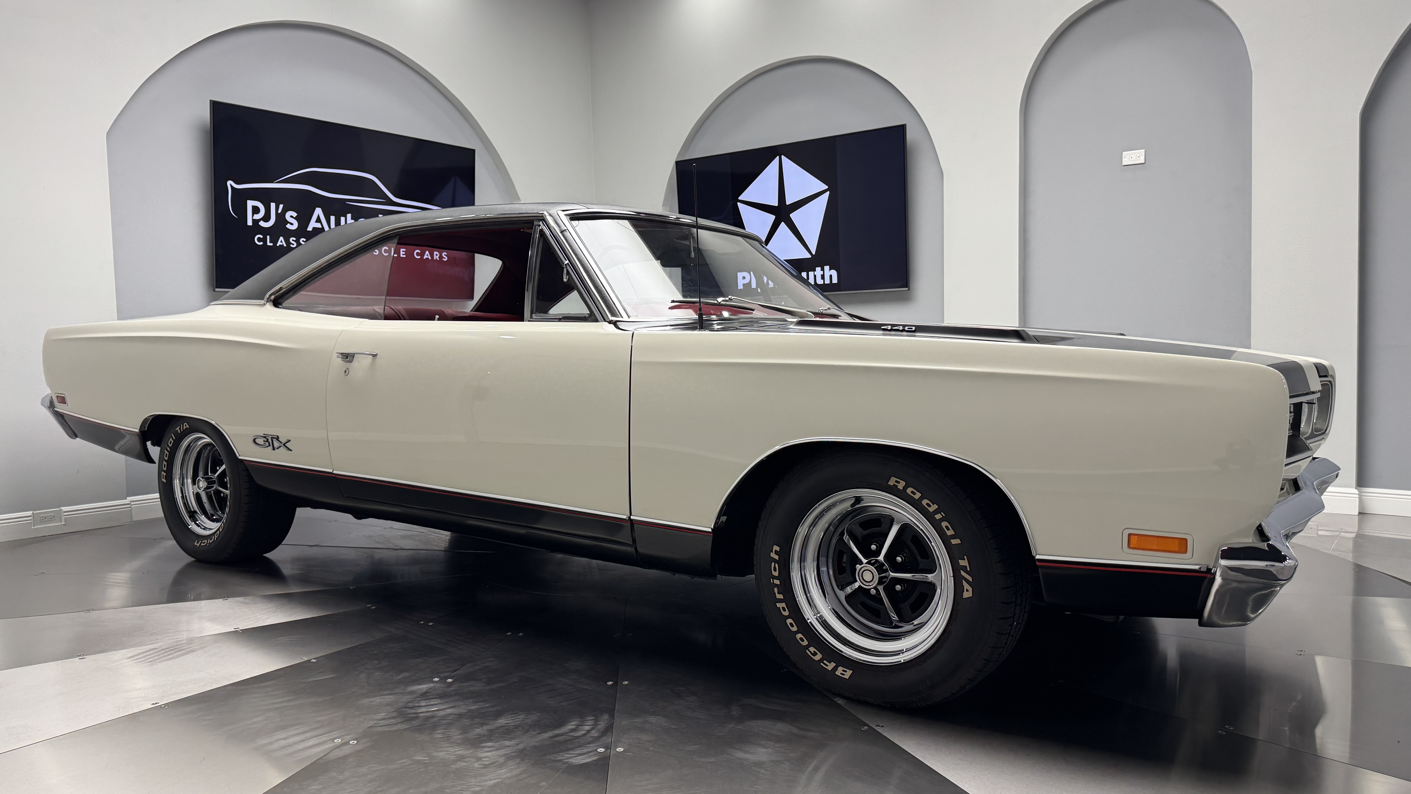 【認定中古車セール】V8 FUZZ PLYMOUTH GTX 1969 Plymouth GTX Hardtop 4-Speed for sale | Hagerty Marketplace