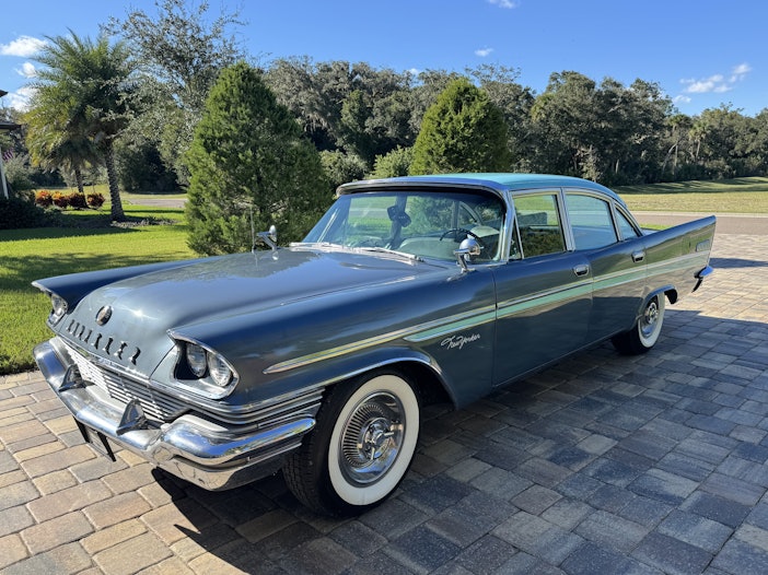 1957 Chrysler New Yorker Sedan