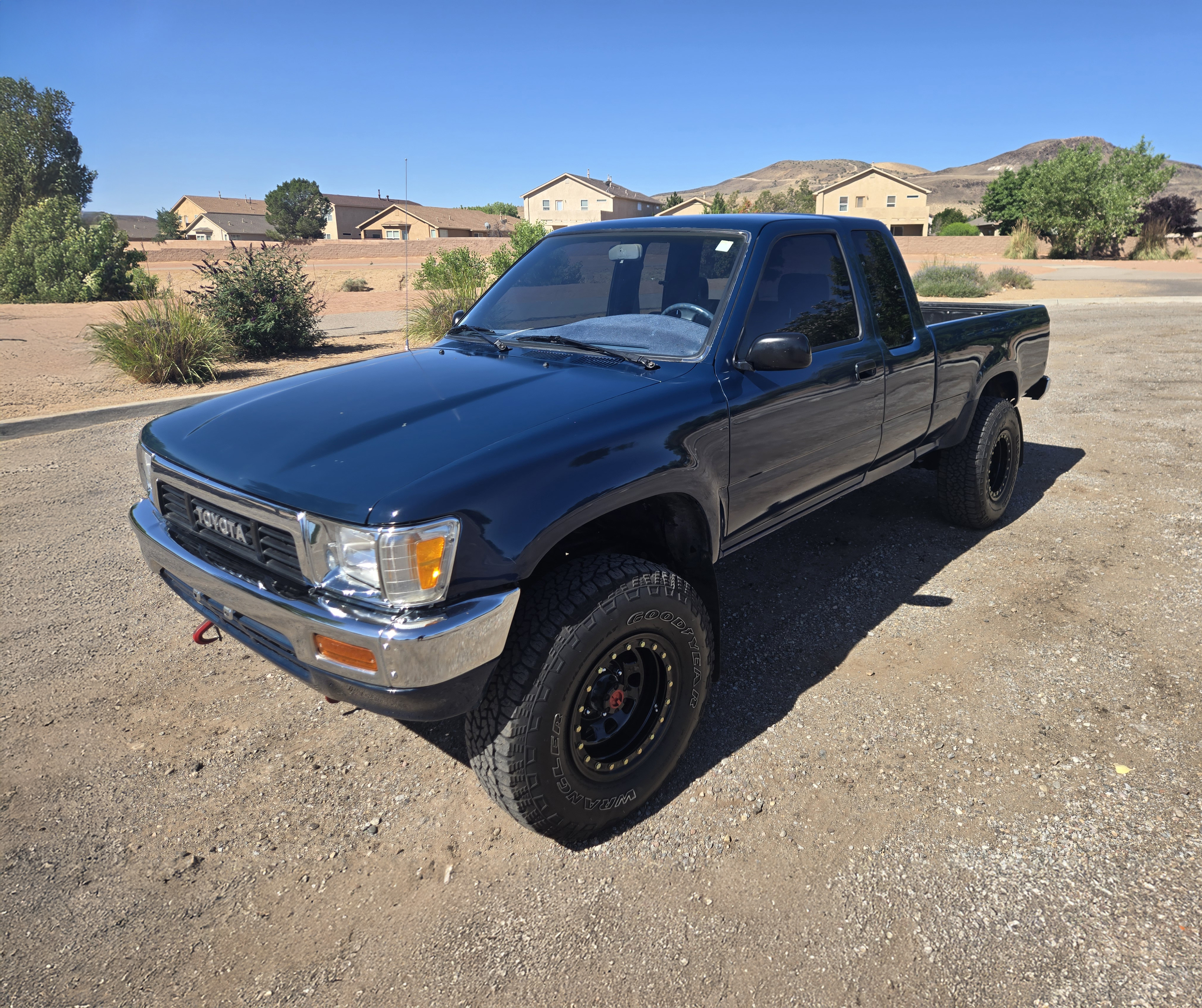 1989 Toyota Pickup XtraCab Deluxe V6 4x4 5-Speed 