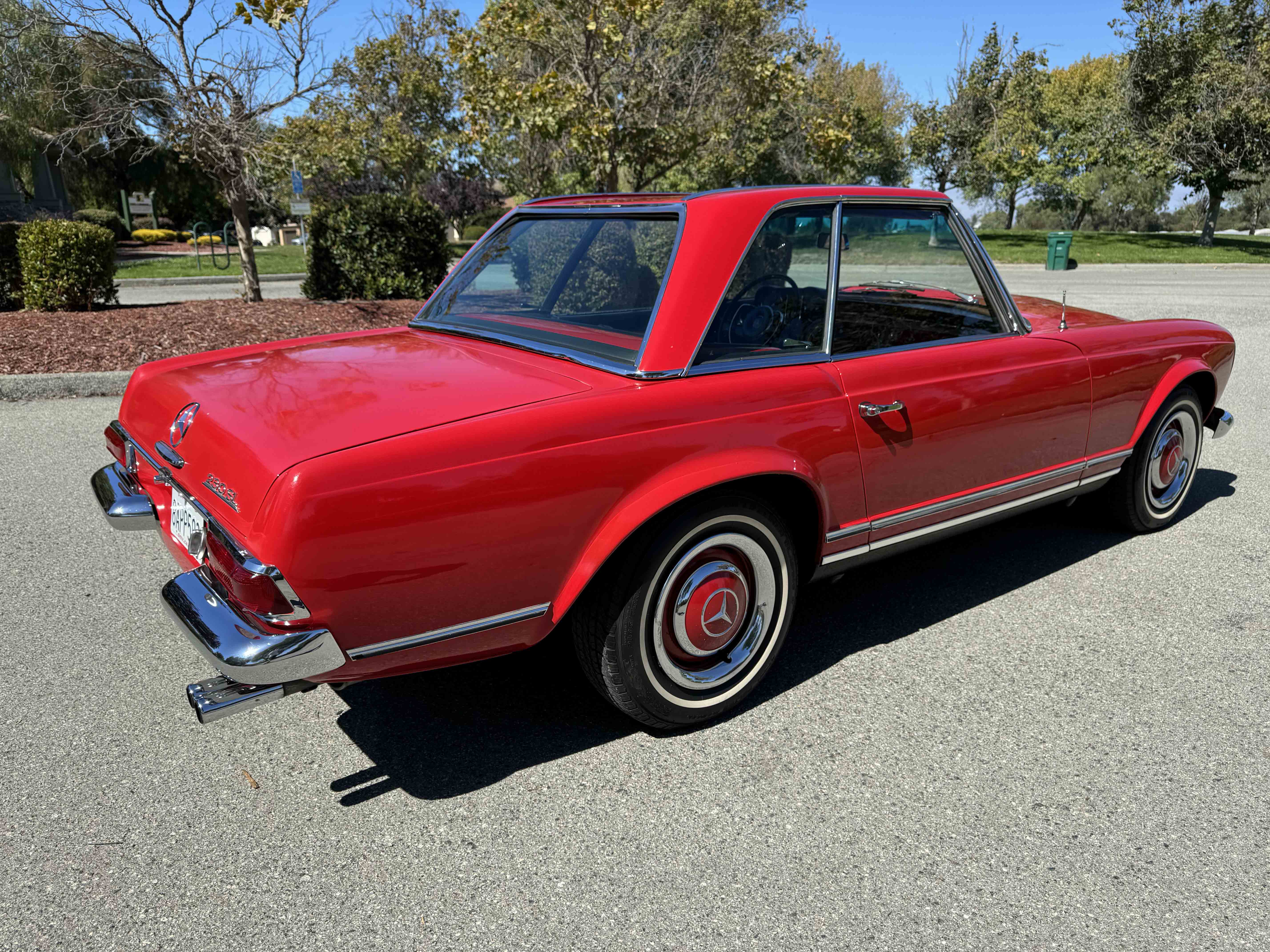 1967 Mercedes-Benz 230 SL Pagoda Four-Speed for sale 1967 Mercedes-Benz 230 SL Pagoda Four-Speed for sale