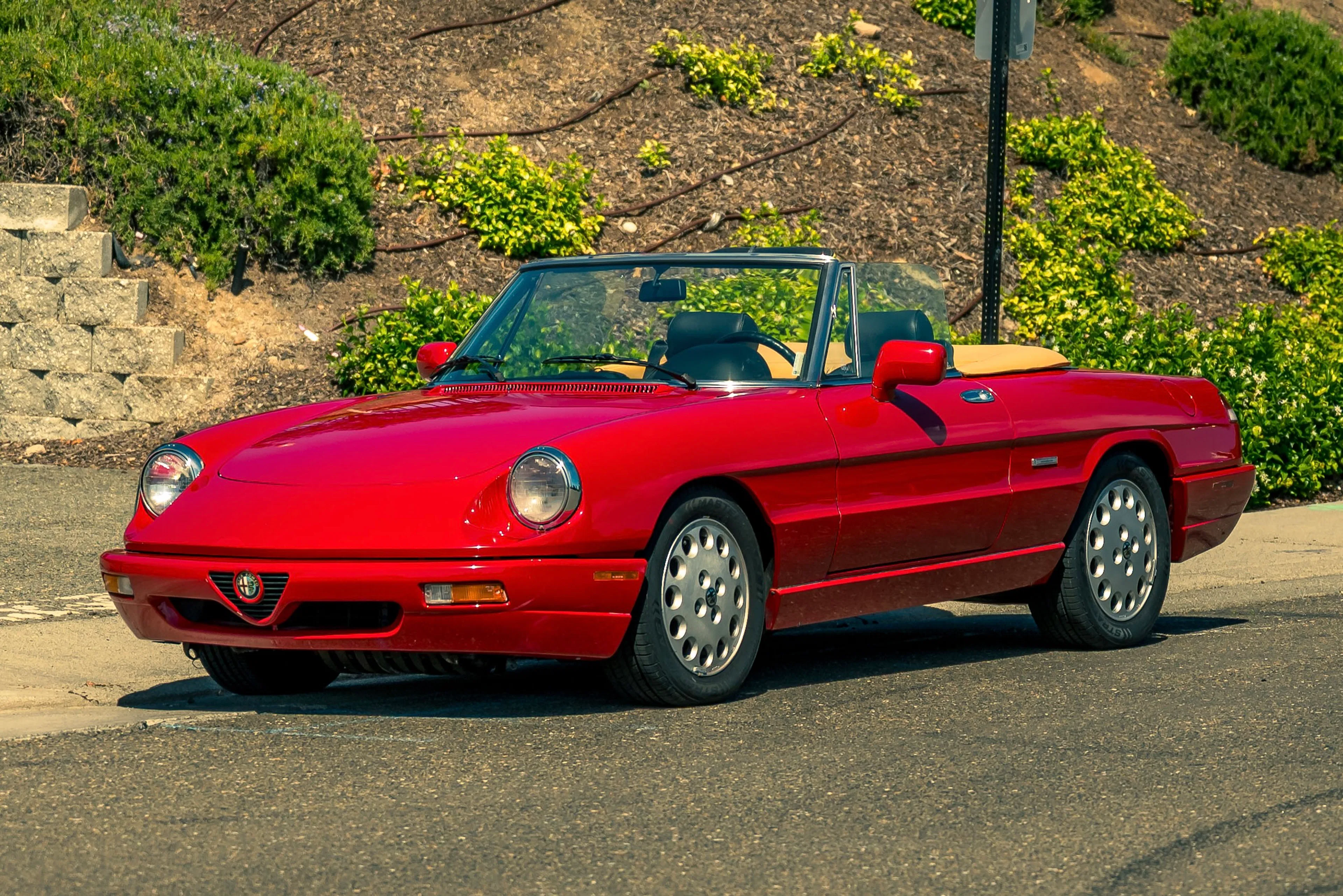 1991 Alfa Romeo Spider Veloce