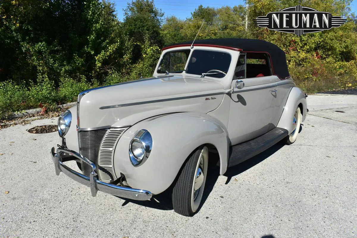 1940 Ford De Luxe Convertible Club Coupe
