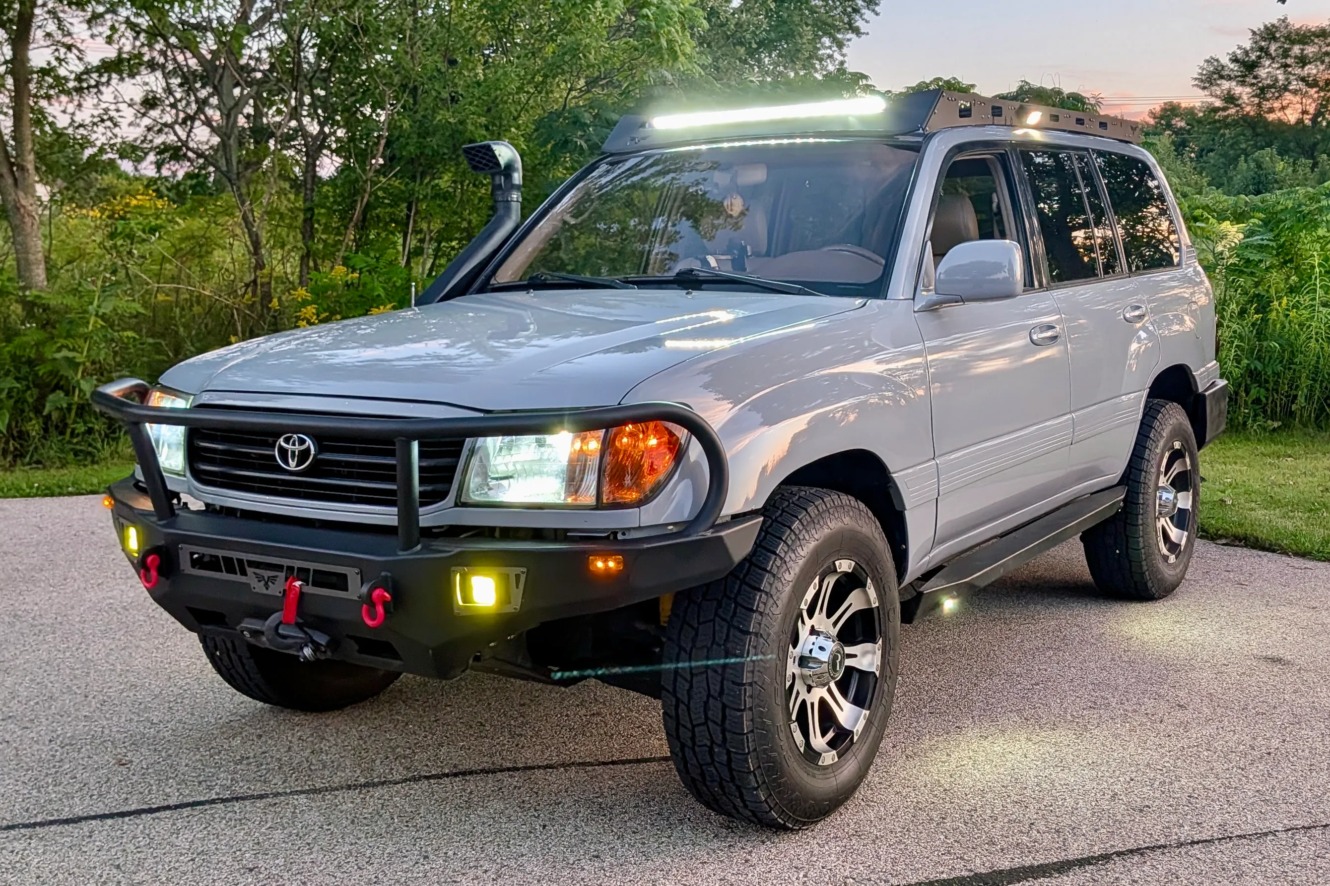 Modified 1999 Toyota Land Cruiser