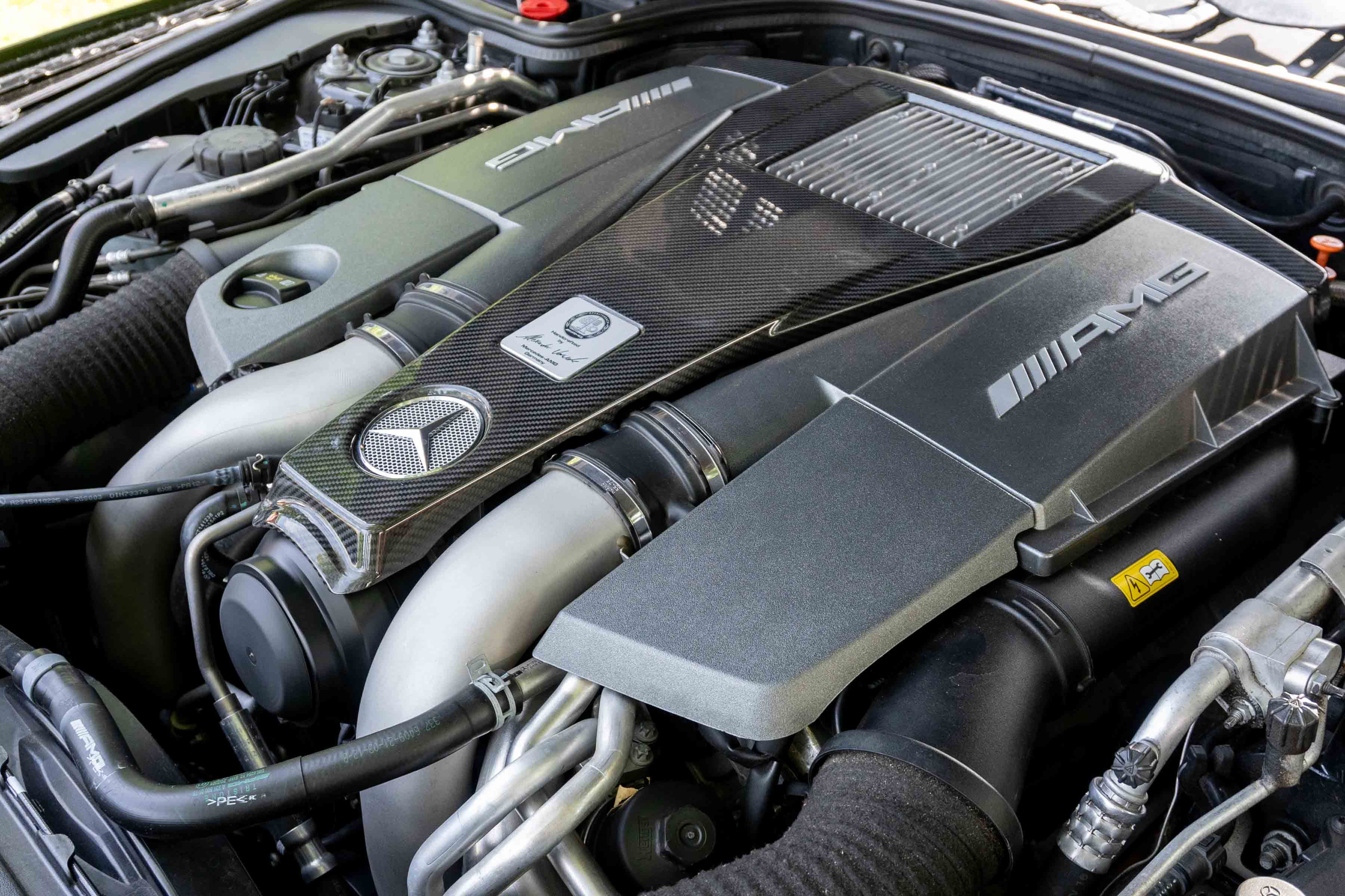 081InteriorHOA26233792013MercedesSL63AMG