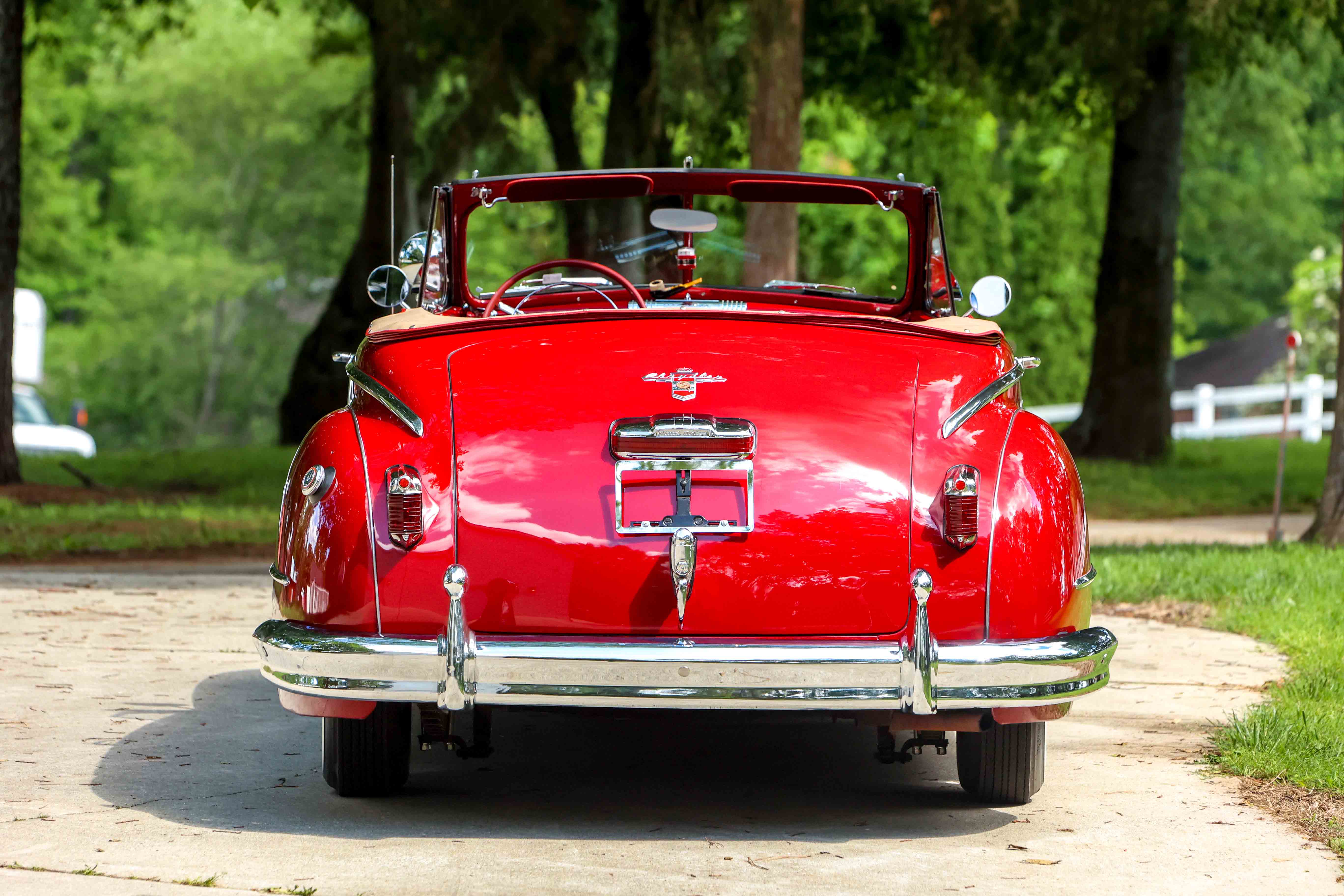 Voiture Miniature Kager 1:43 - Chrysler Windsor Cabriolet 1947 - Rouge