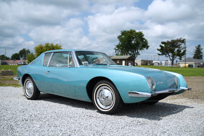1963 Studebaker Avanti R2 4-Speed
