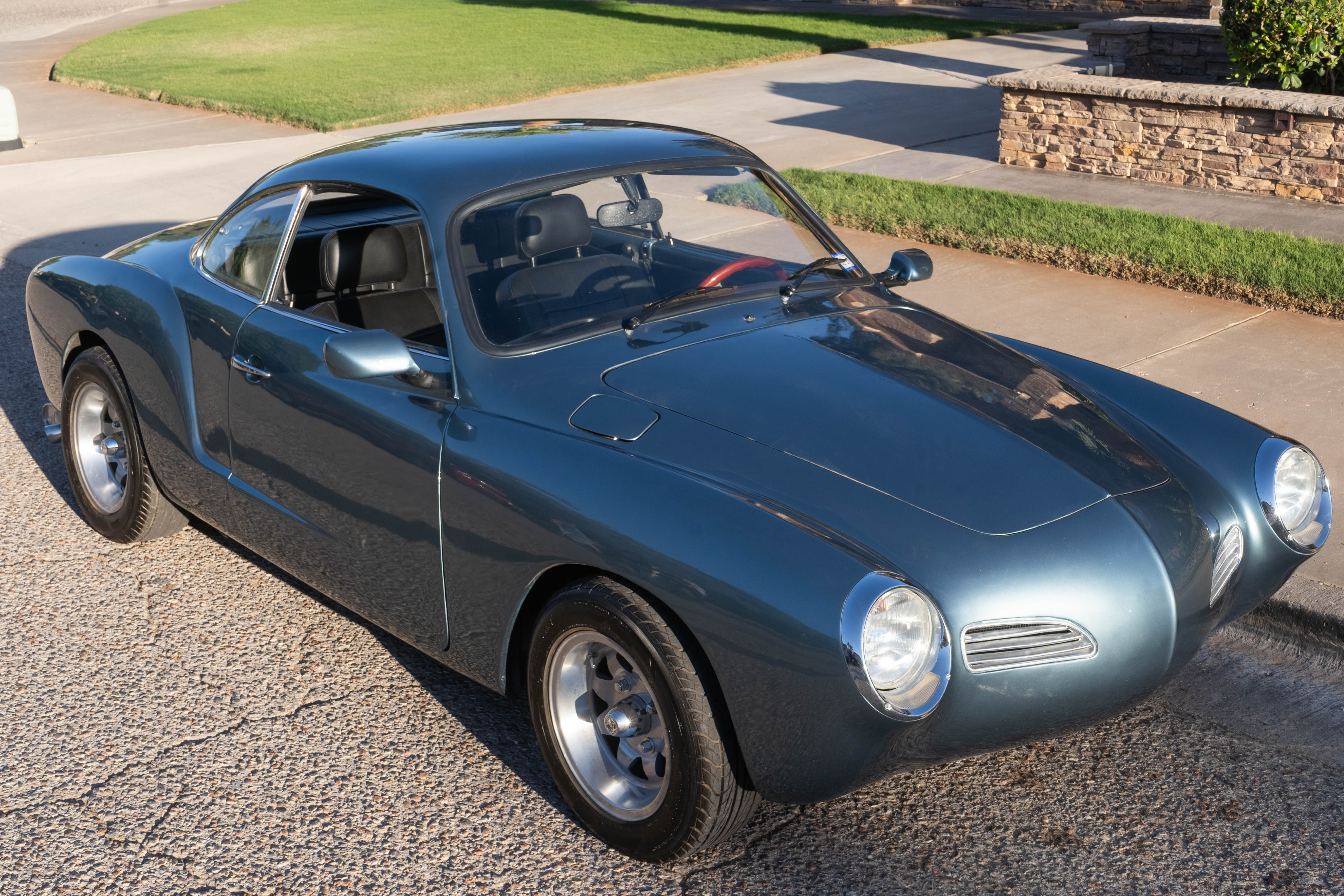 Modified 1969 Volkswagen Karmann Ghia 