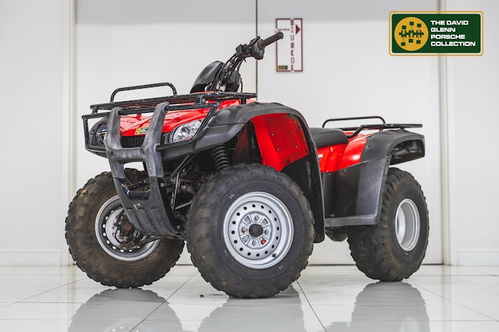 Pit and Paddock Transport Equipment (Lot 14A)