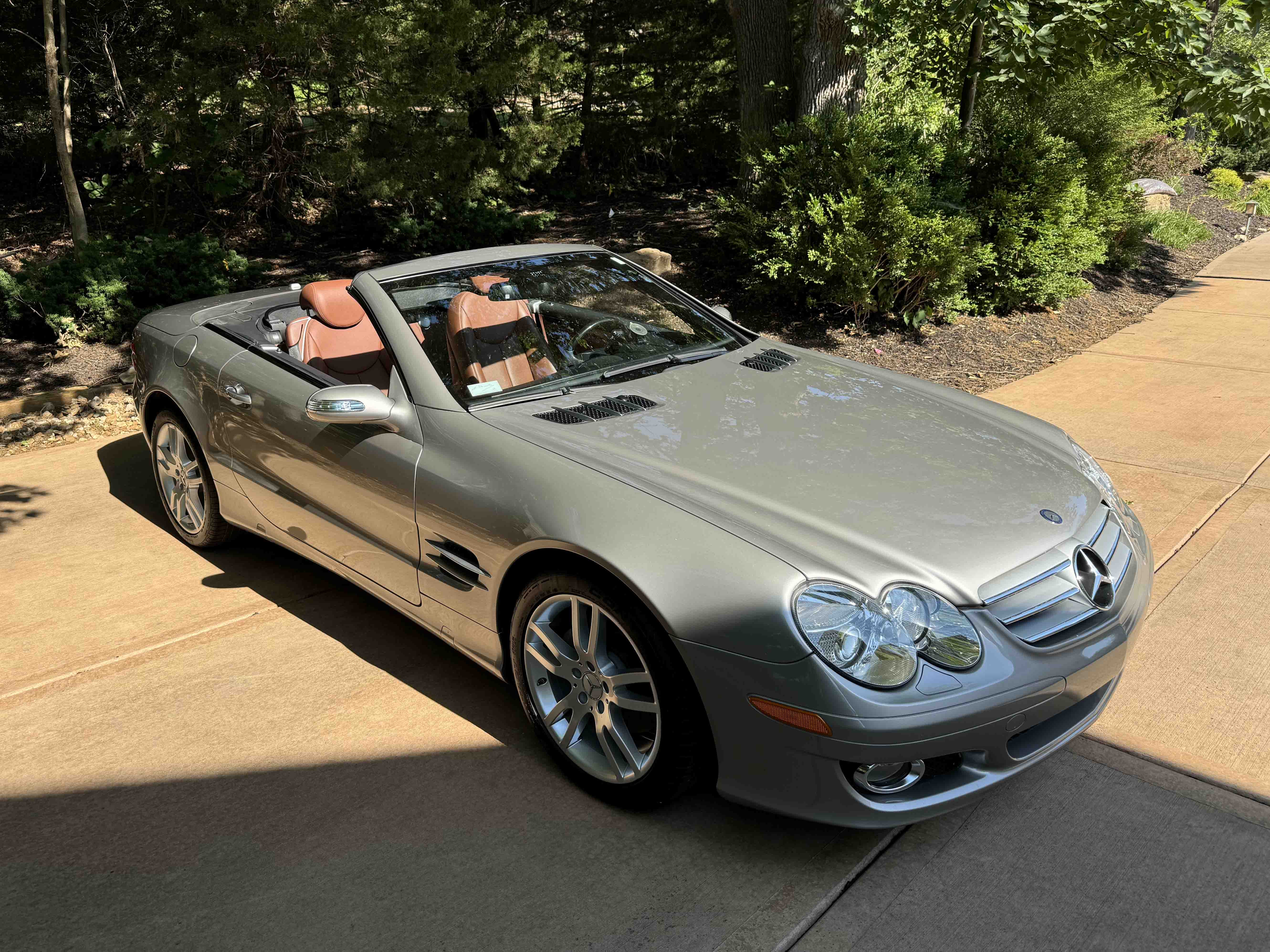43k-Mile 2007 Mercedes-Benz SL550 50th Anniversary Edition 