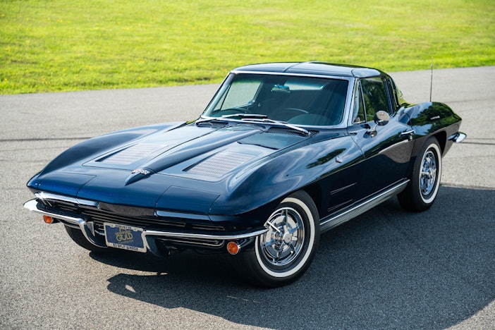 Bloomington Gold 1963 Chevrolet Corvette Split-Window Coupe L76 327/340 4-Speed