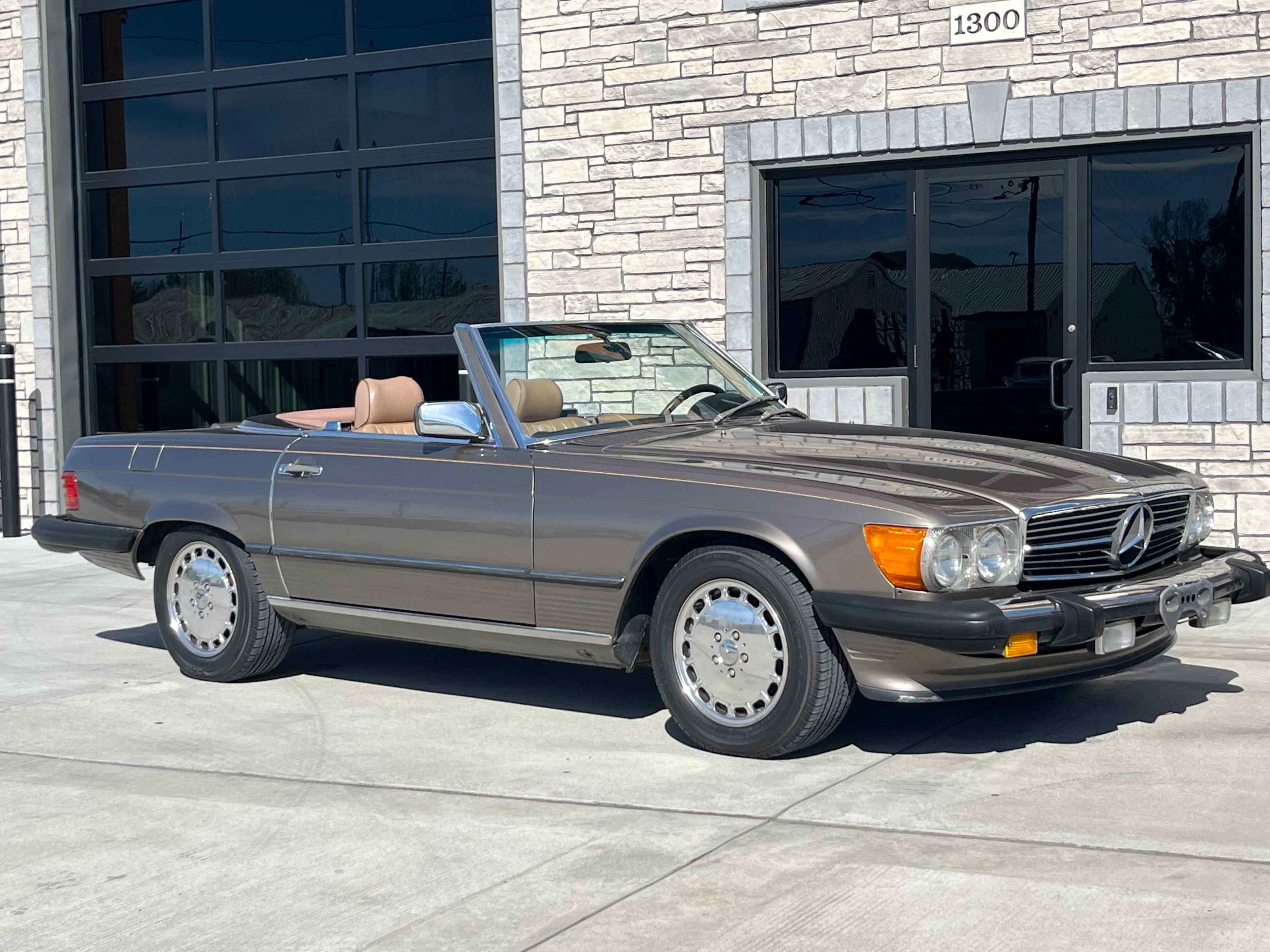 1988 Mercedes-Benz 560 SL