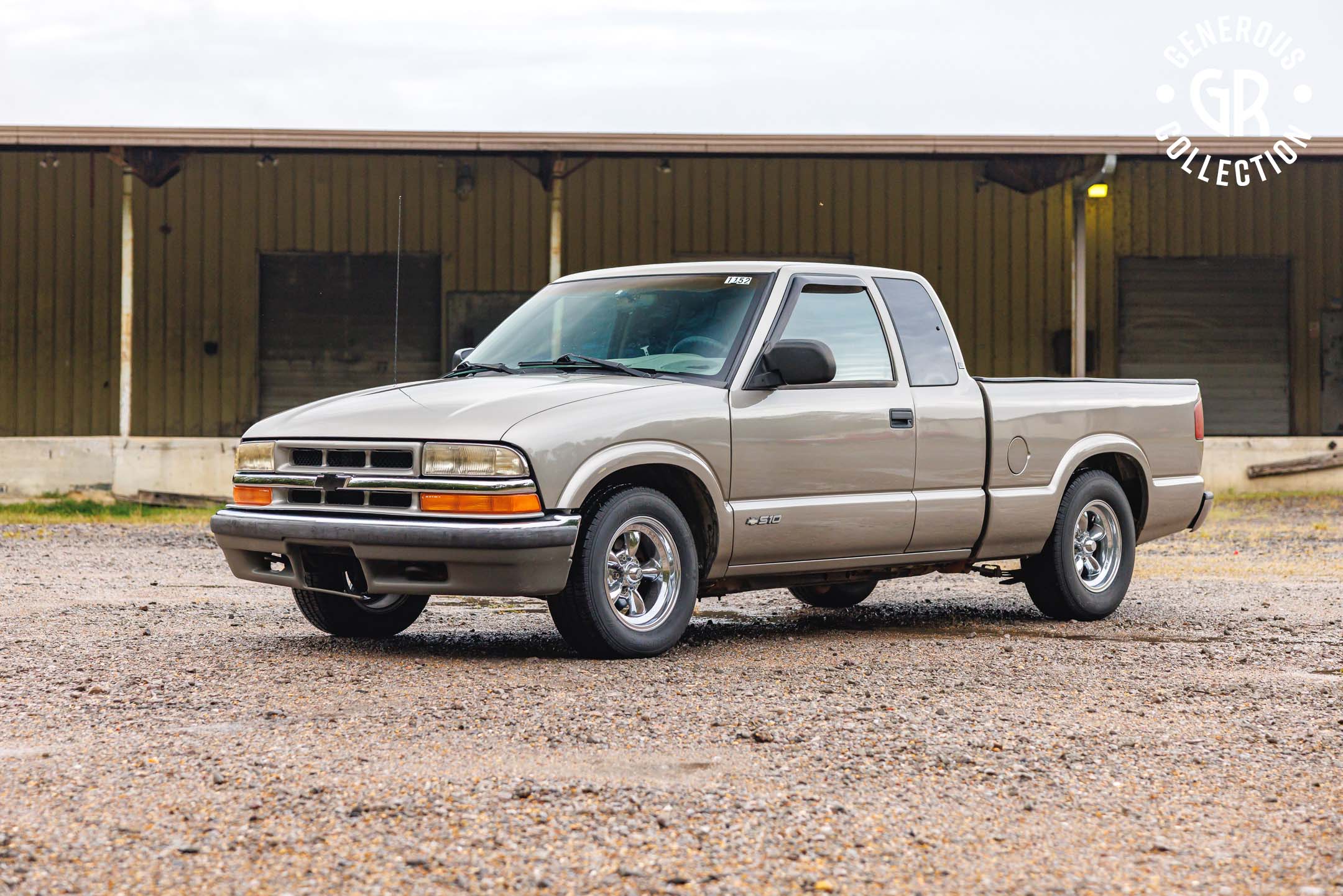 1999 Chevrolet S-10 Club Cab Pickup