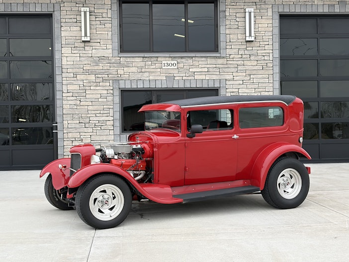 1930 Ford Model A Tudor Sedan Hot Rod with 1997 Aero Trailer