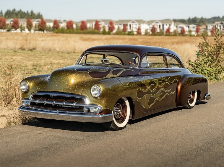 Modified 1952 Chevrolet Styleline Deluxe 2-Door Coupe 4-Speed