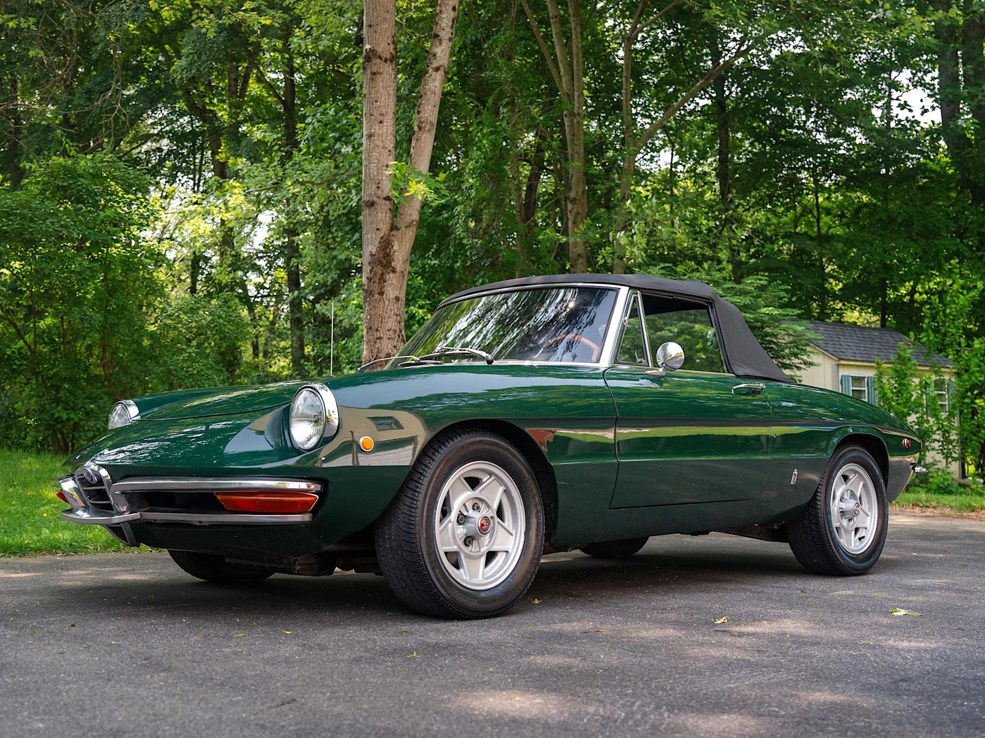 1969 Alfa Romeo 1750 Spider Veloce