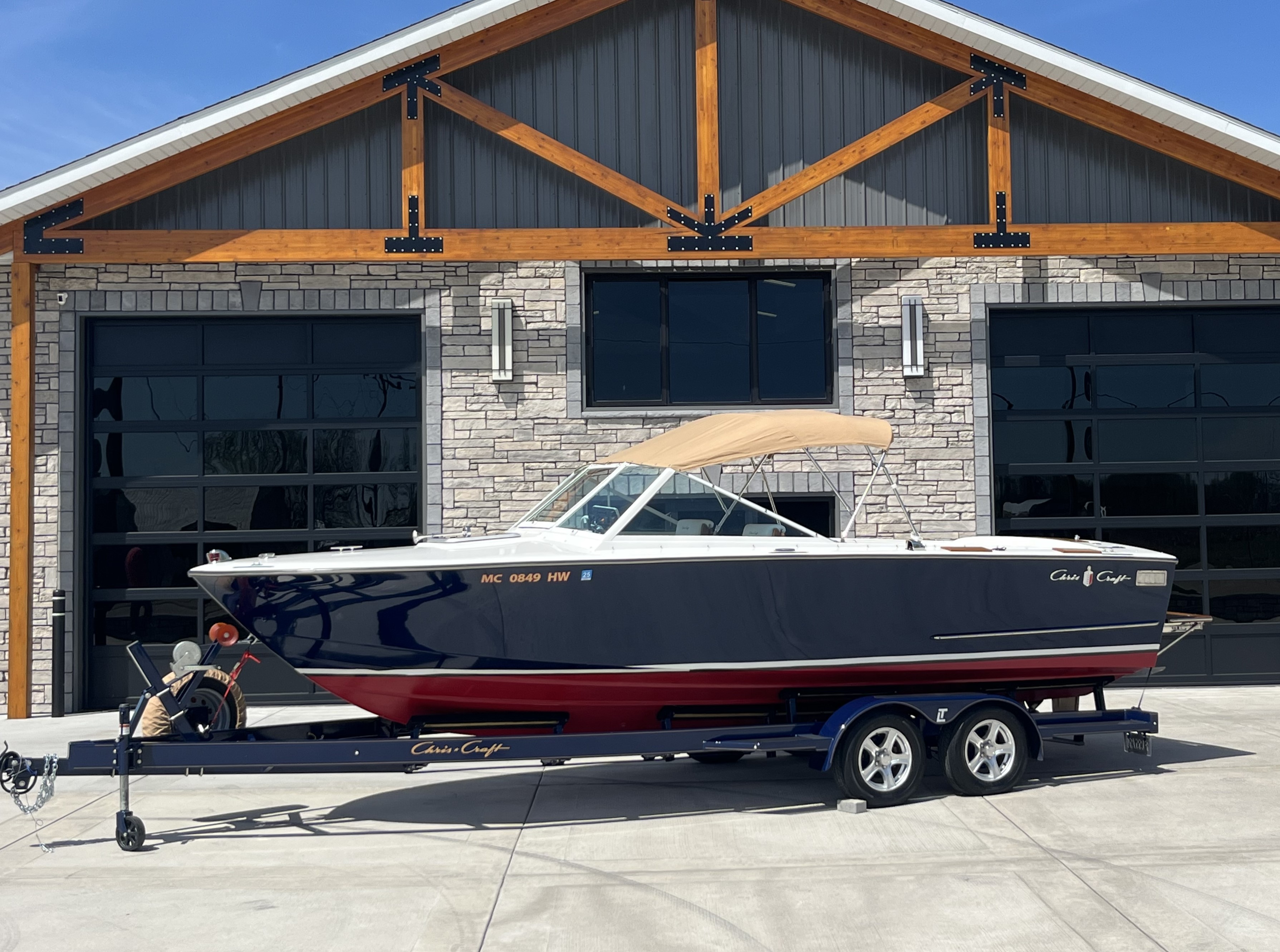 1973 Chris-Craft 23-foot Lancer