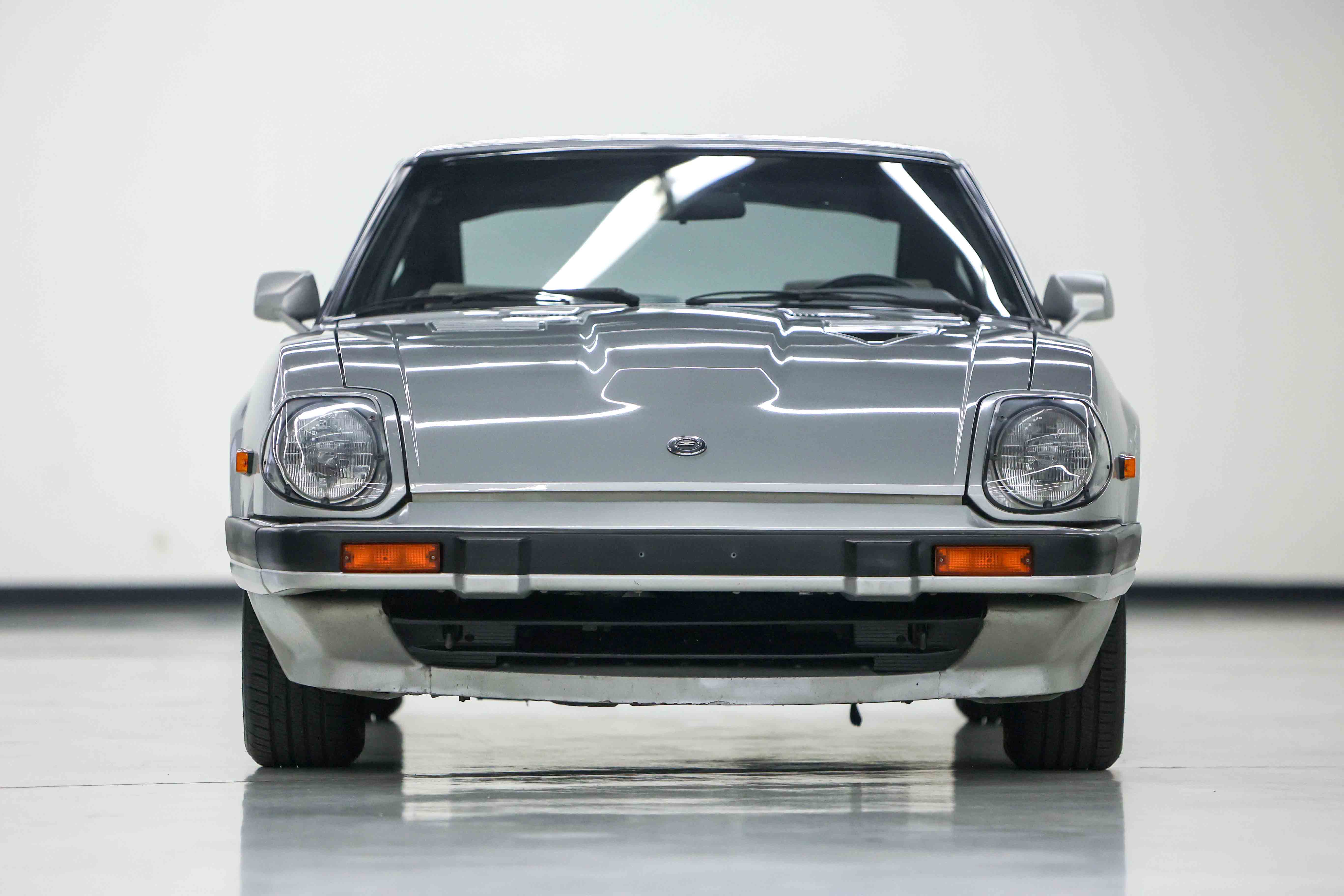 最も 割引 27k-Mile sale for Five-Speed Turbo 280ZX Datsun 1983 和書