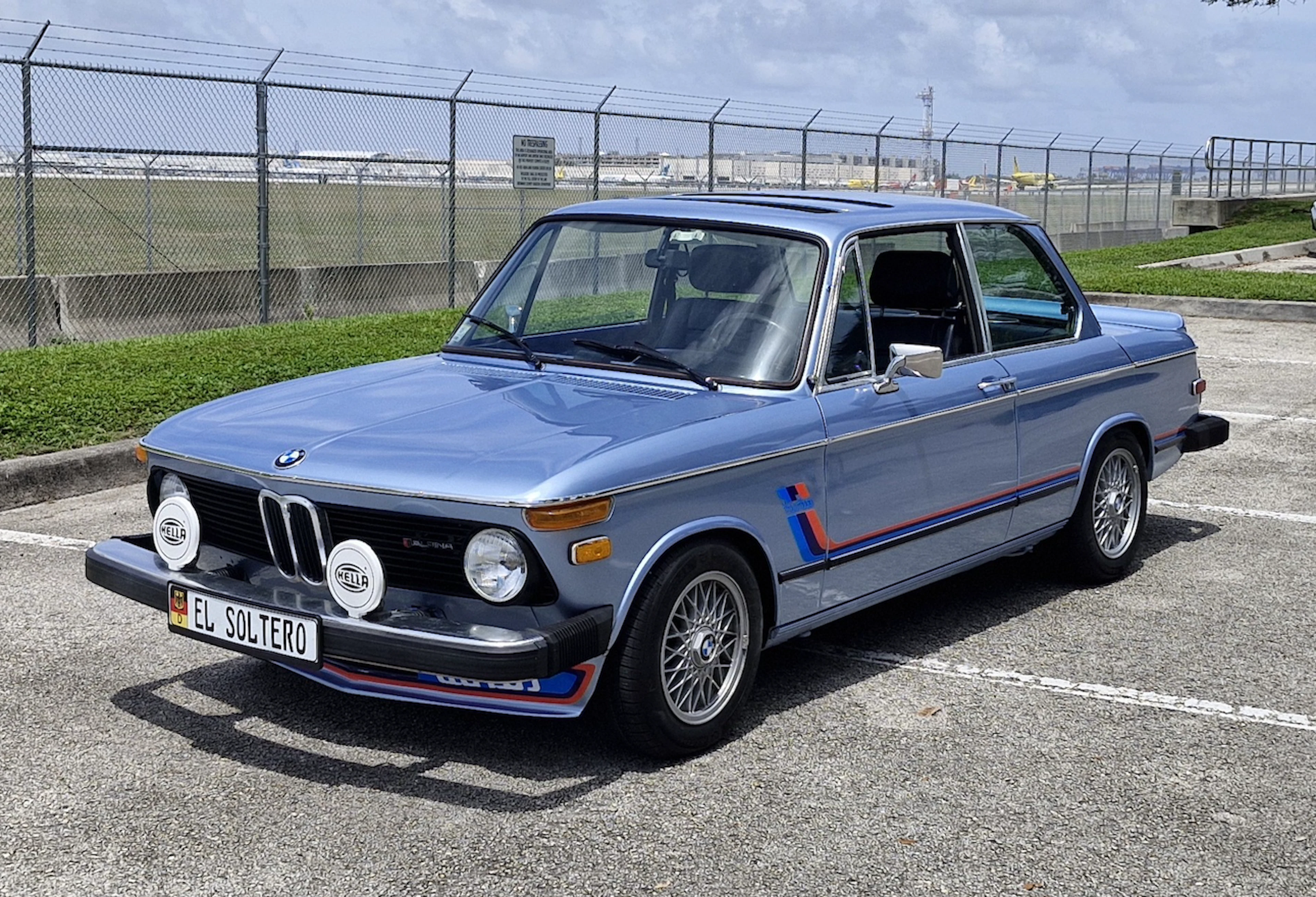 1976 BMW 2002 4-Speed