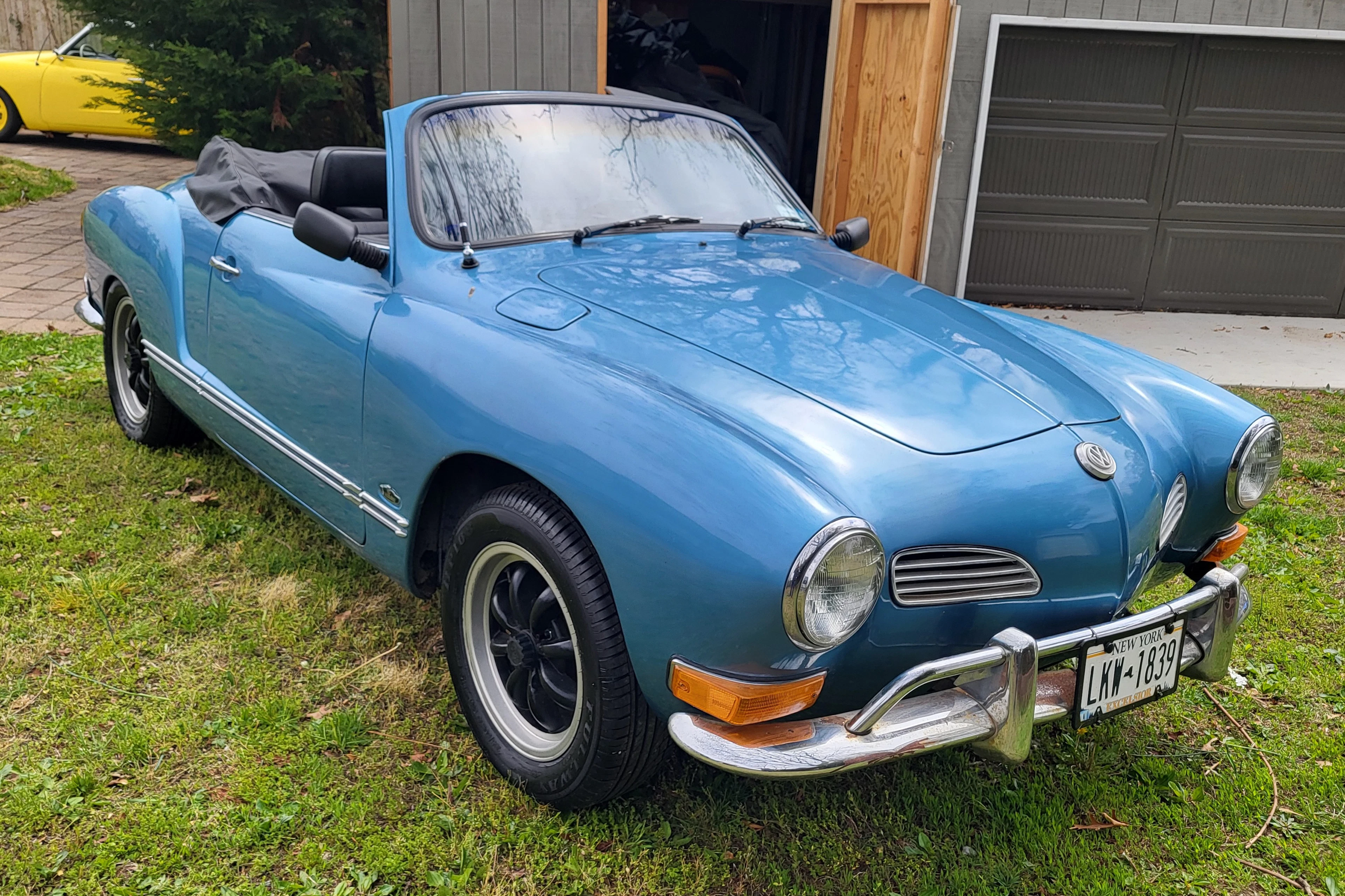 1971 Volkswagen Karmann Ghia Convertible