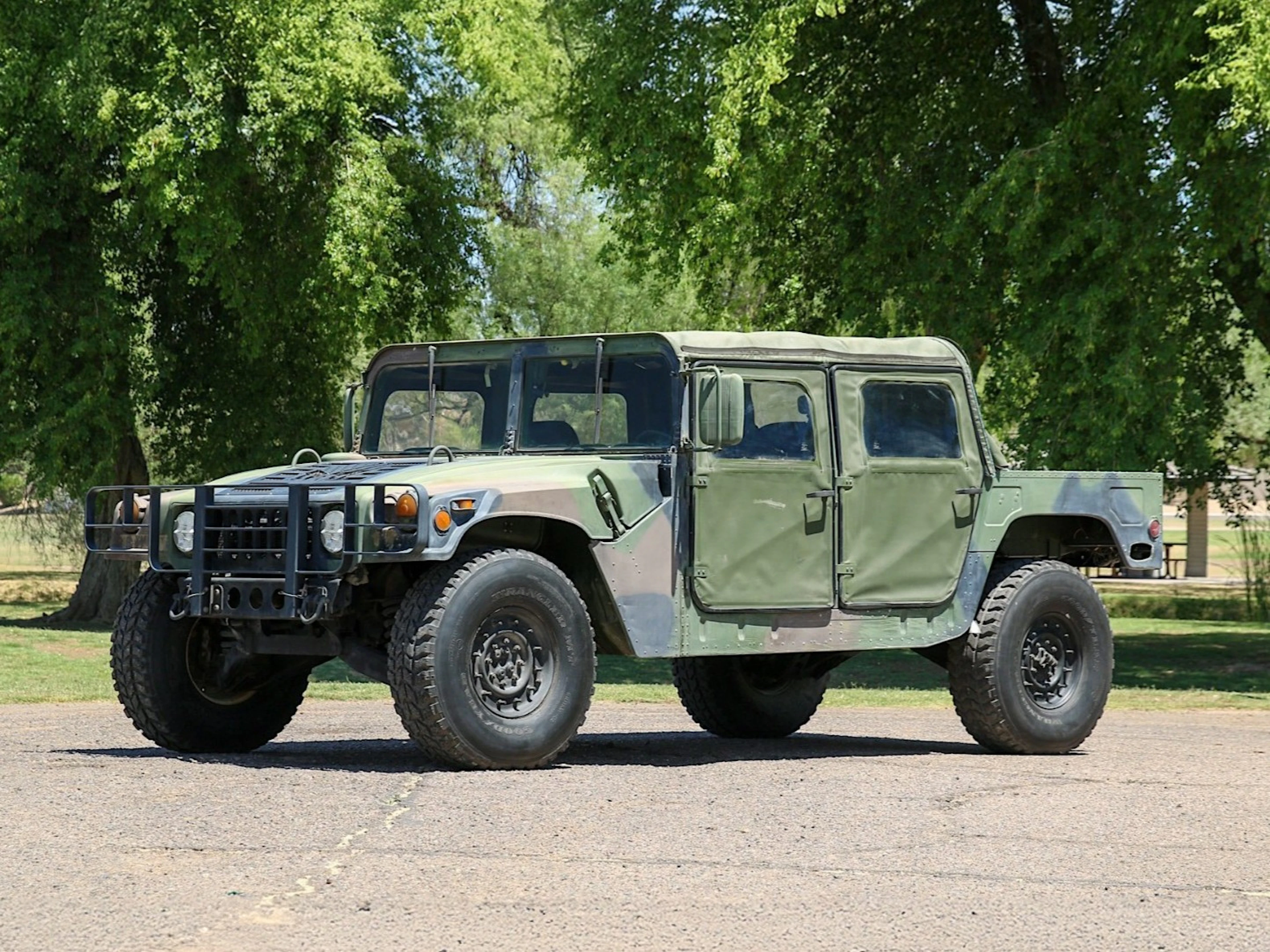 1993 AM General M998 HMMWV