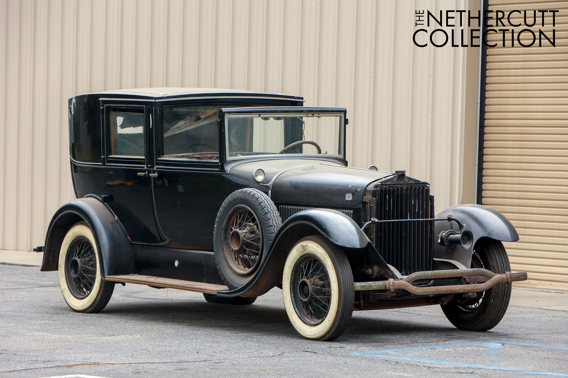 1930 Lincoln Model L V8 Panel Brougham by Willoughby